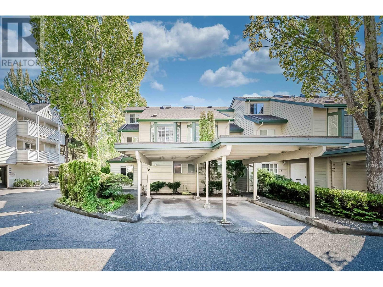 Listing Picture 2 of 17 : 36 7611 MOFFATT ROAD, Richmond / 烈治文 - 魯藝地產 Yvonne Lu Group - MLS Medallion Club Member