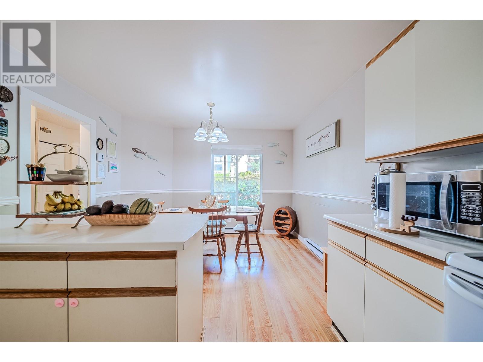 Listing Picture 7 of 17 : 36 7611 MOFFATT ROAD, Richmond / 烈治文 - 魯藝地產 Yvonne Lu Group - MLS Medallion Club Member