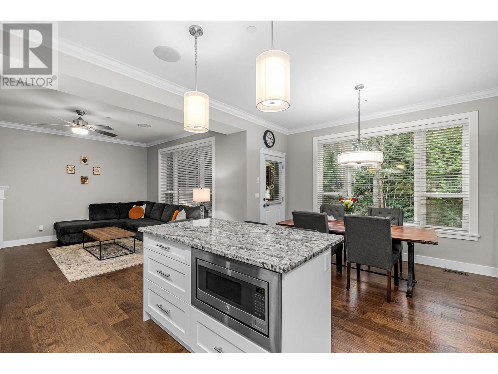 4 1488 Victoria Drive, Port Coquitlam, British Columbia  V3B 0M5 - Photo 24 - R2965499