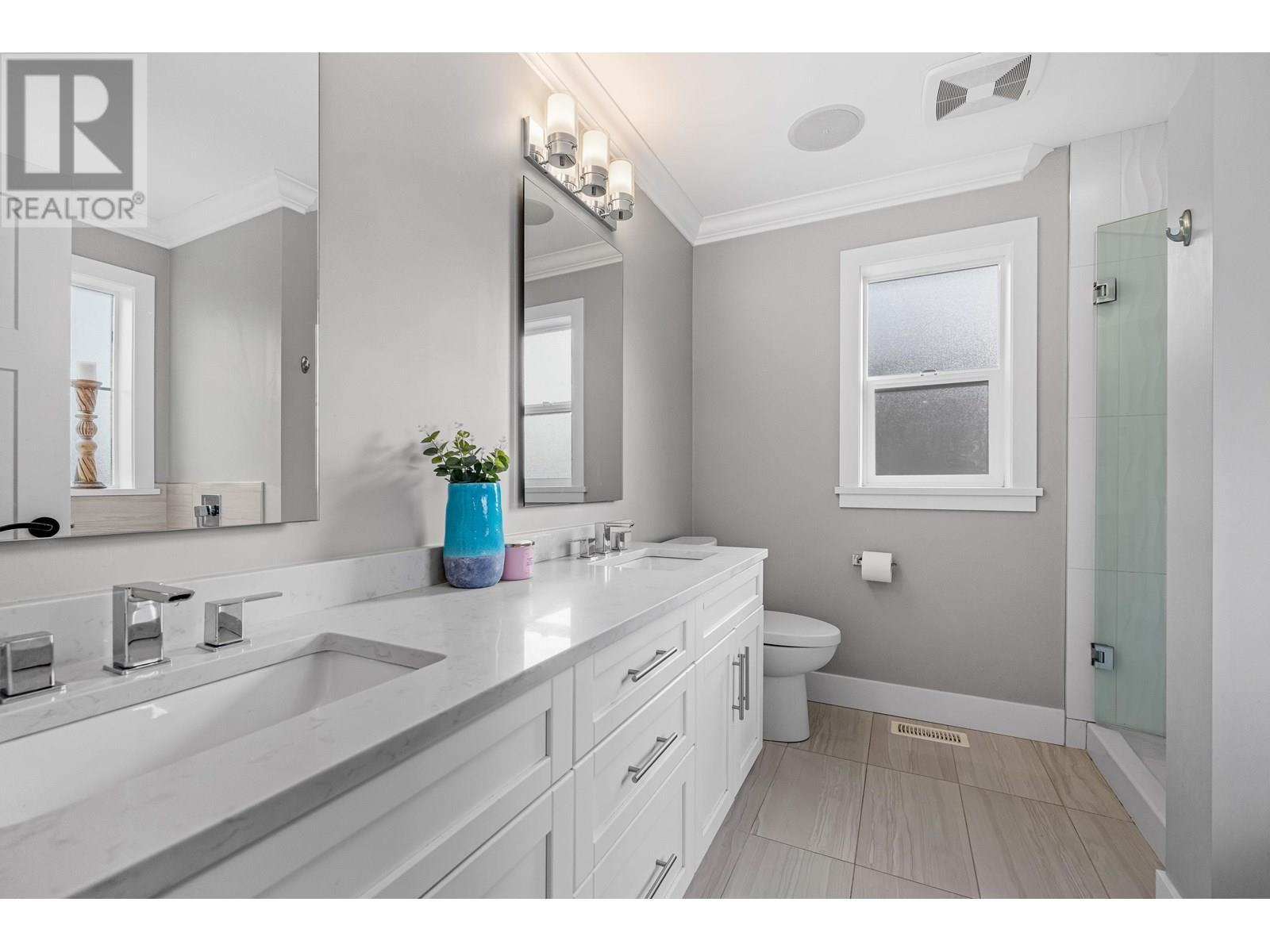 4 1488 Victoria Drive, Port Coquitlam, British Columbia  V3B 0M5 - Photo 7 - R2965499