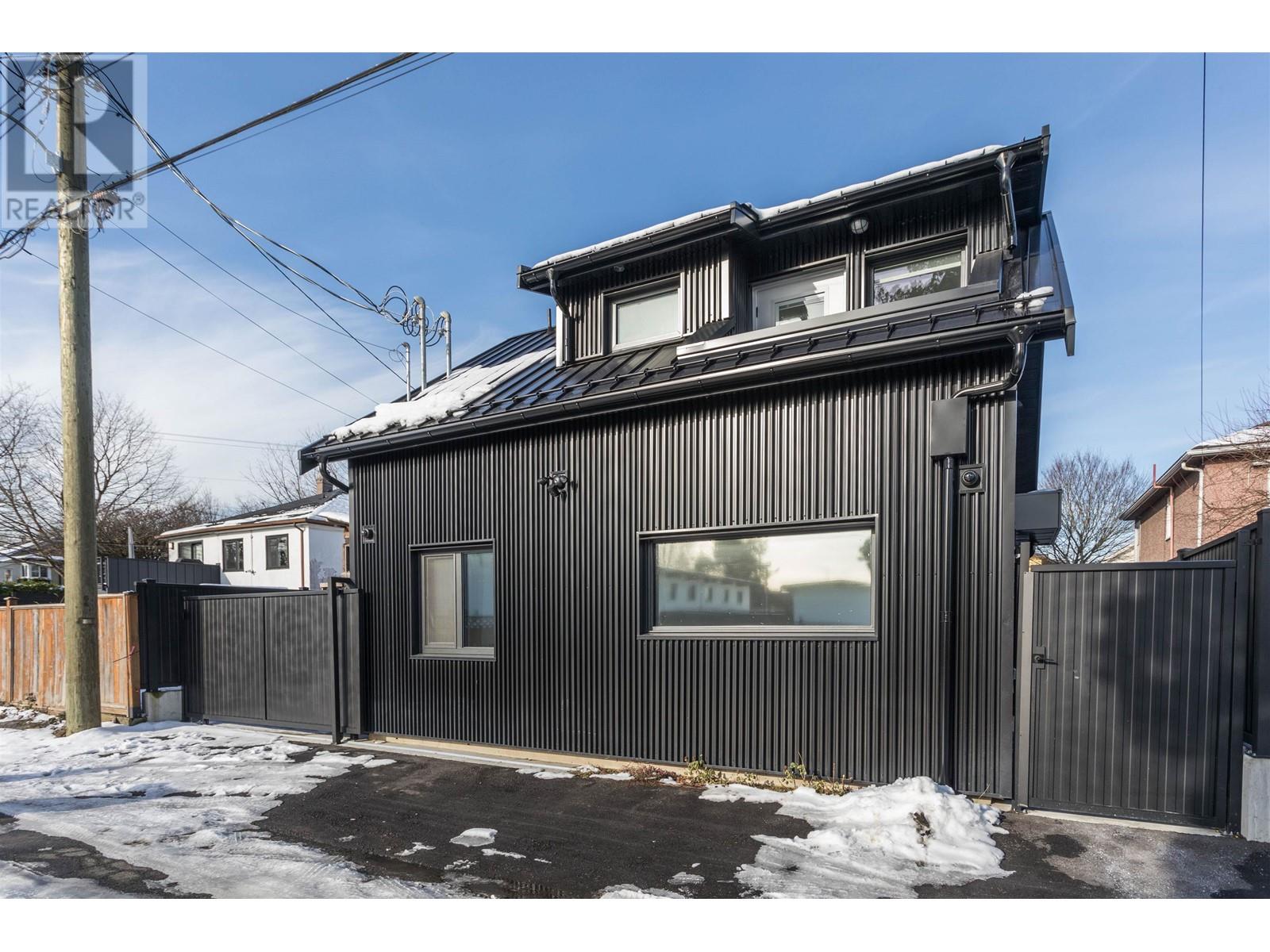 2818 Adanac Street, Vancouver, British Columbia  V5K 2N3 - Photo 34 - R2965507