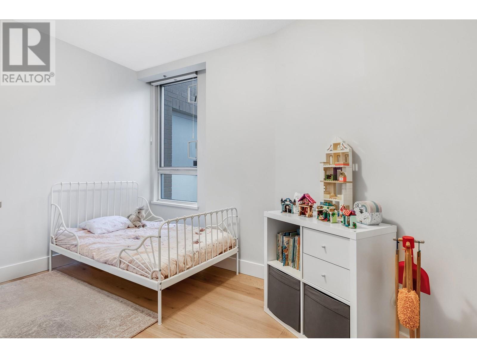 Listing Picture 14 of 26 : 305 1201 MARINASIDE CRESCENT, Vancouver / 溫哥華 - 魯藝地產 Yvonne Lu Group - MLS Medallion Club Member