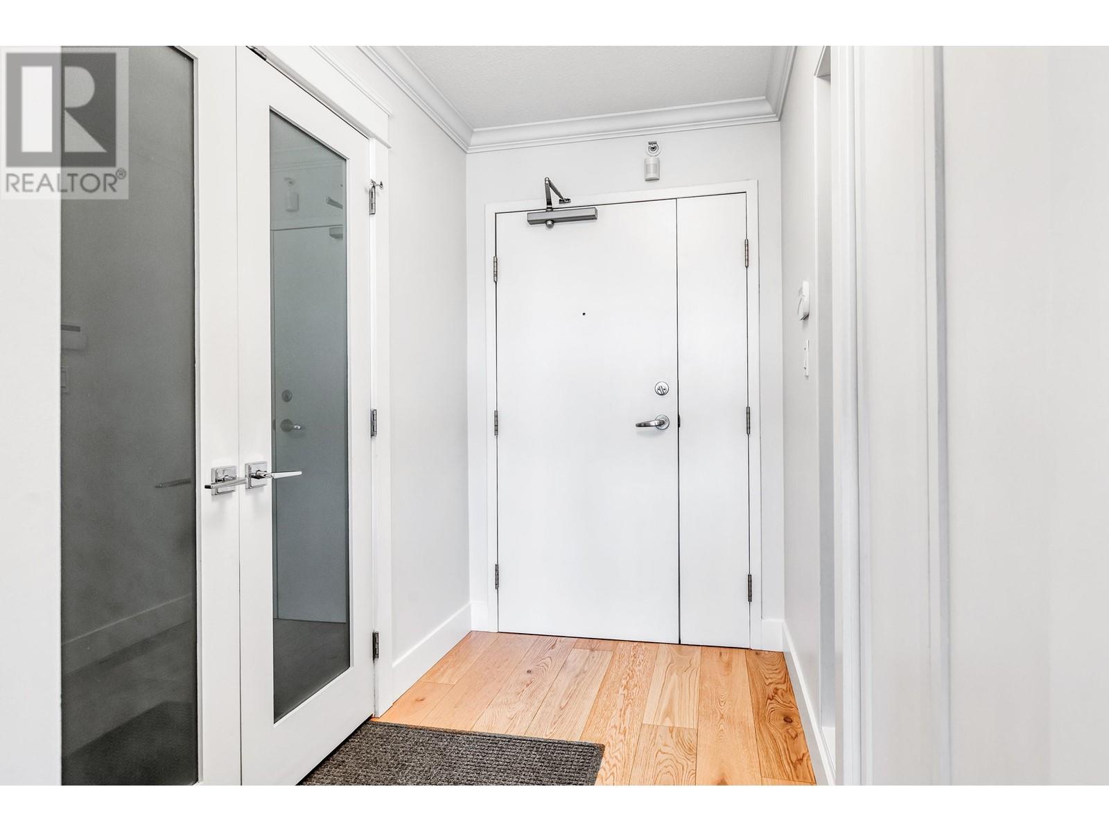 Listing Picture 17 of 26 : 305 1201 MARINASIDE CRESCENT, Vancouver / 溫哥華 - 魯藝地產 Yvonne Lu Group - MLS Medallion Club Member