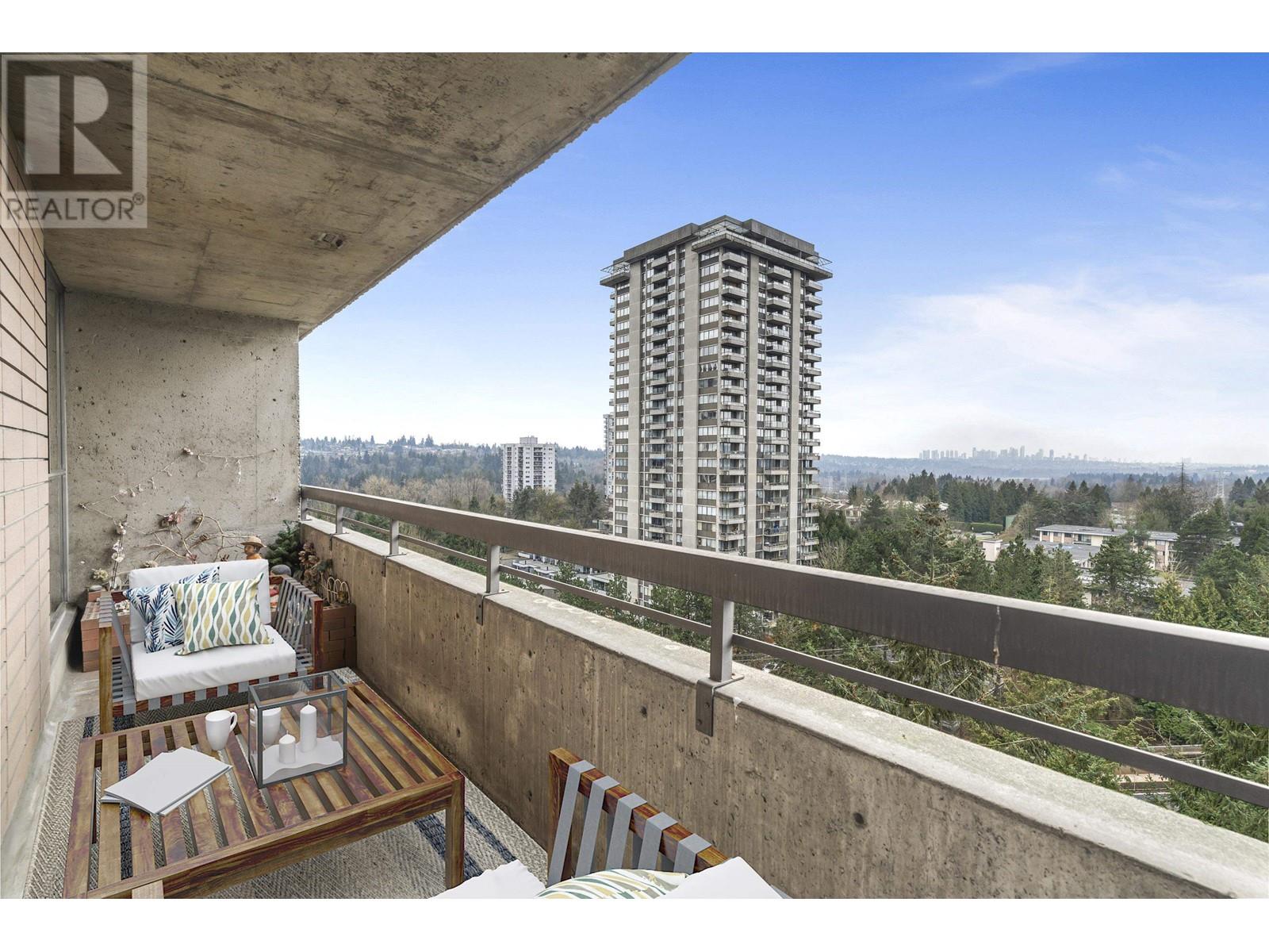 Listing Picture 10 of 26 : 1201 3771 BARTLETT COURT, Burnaby / 本拿比 - 魯藝地產 Yvonne Lu Group - MLS Medallion Club Member