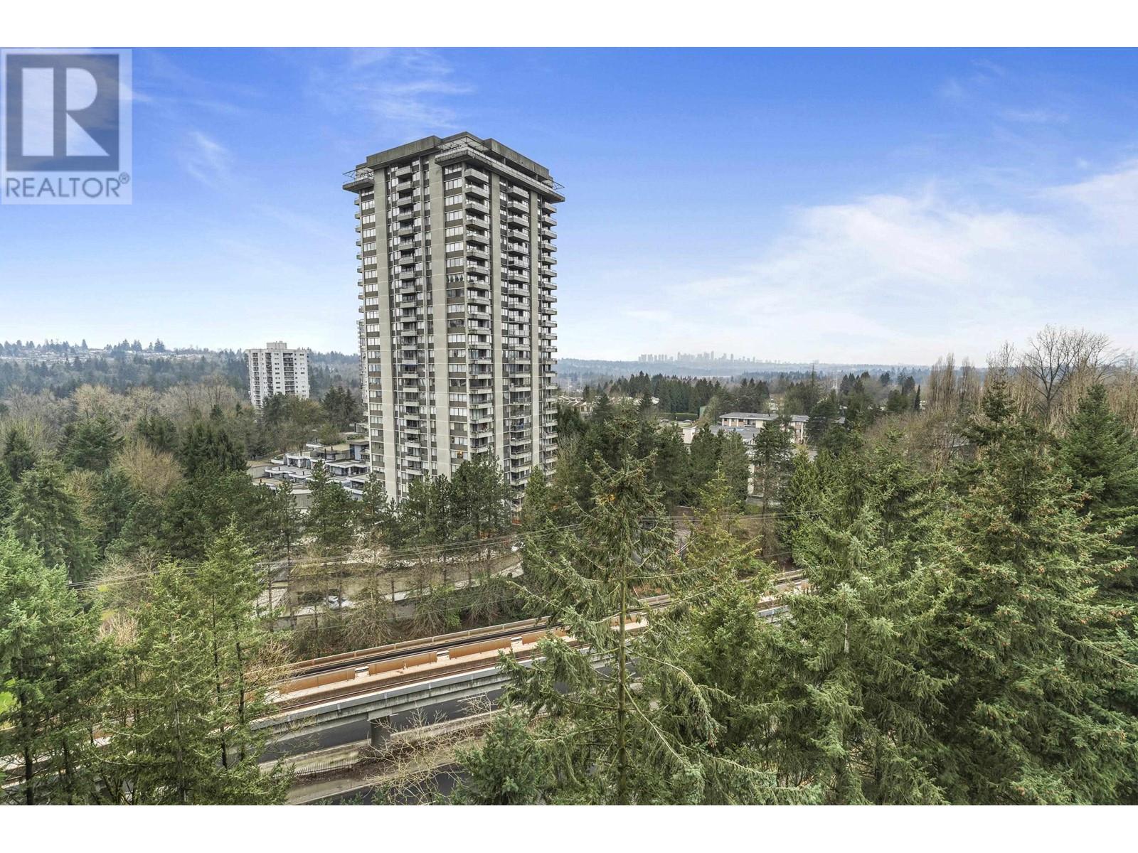 Listing Picture 16 of 26 : 1201 3771 BARTLETT COURT, Burnaby / 本拿比 - 魯藝地產 Yvonne Lu Group - MLS Medallion Club Member