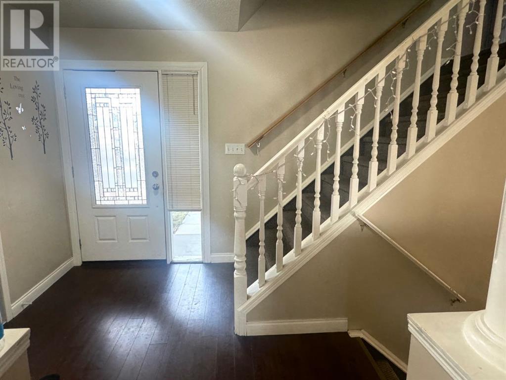 Property at 47 SADDALEBACK Way NE image 3