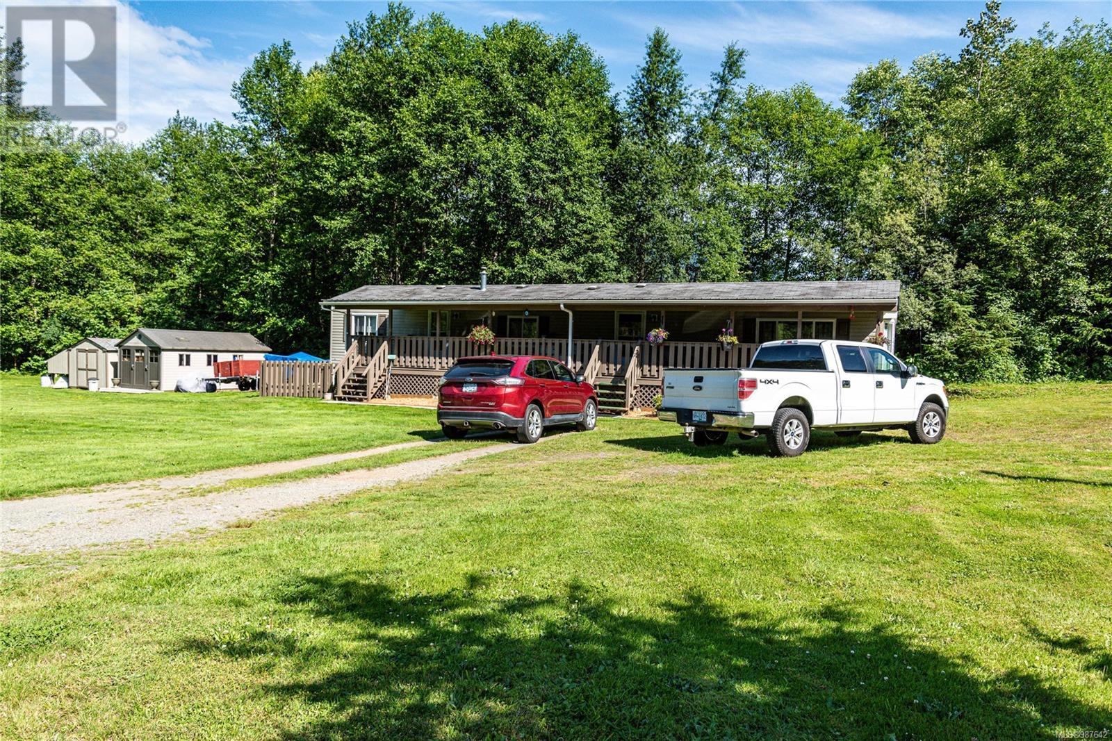 701 Kelsey Way, Sayward, British Columbia  V0P 1R0 - Photo 8 - 987642