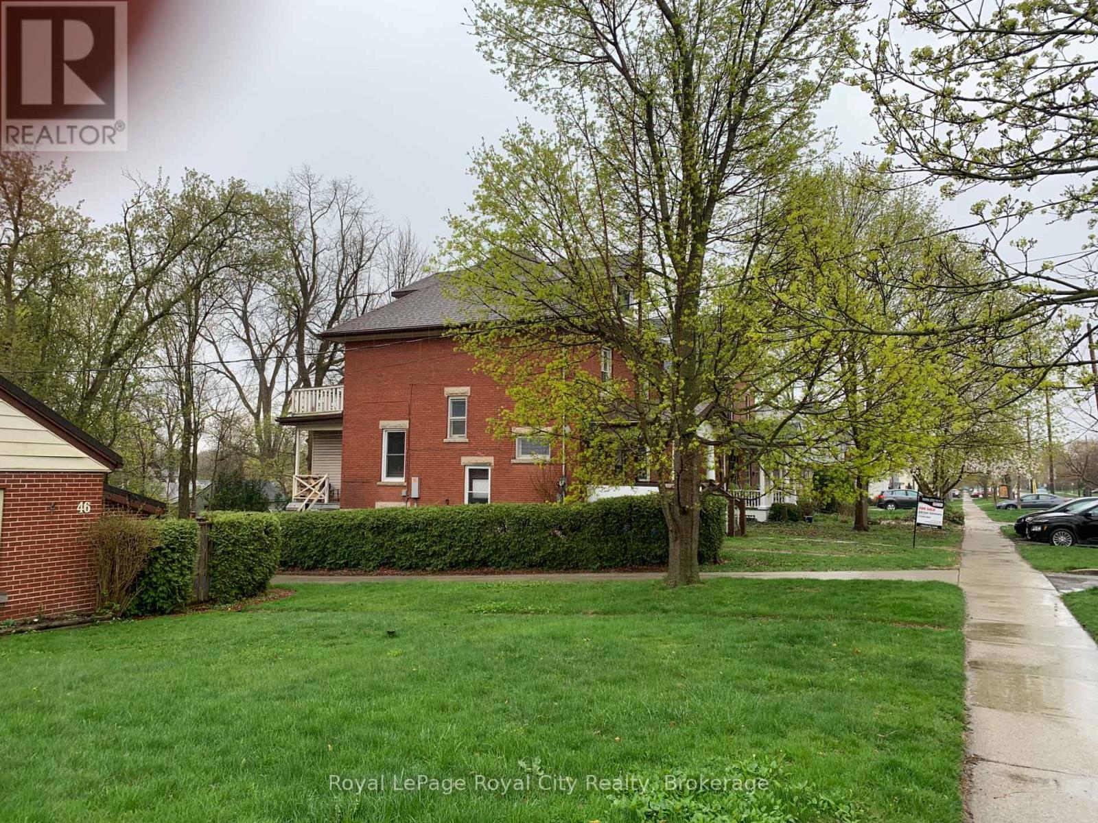 Property at 52 WATERLOO AVENUE image 2