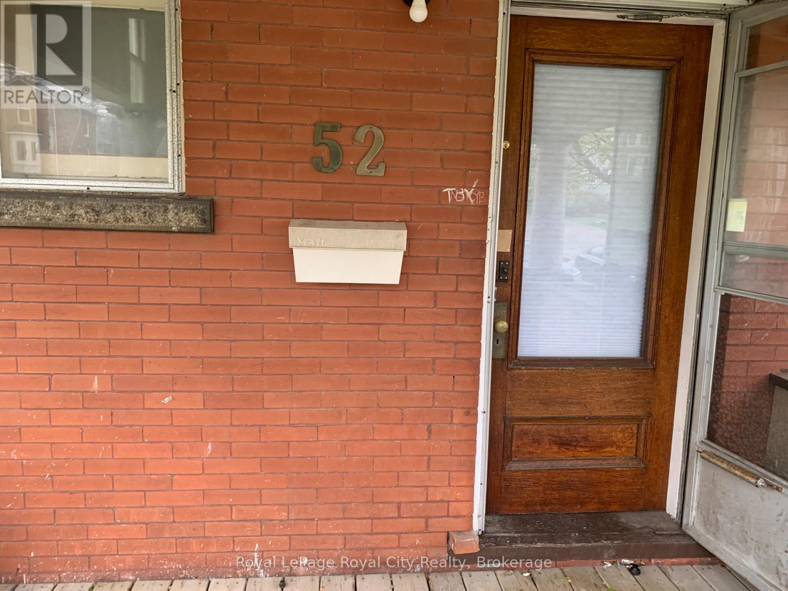 Property at 52 WATERLOO AVENUE image 4