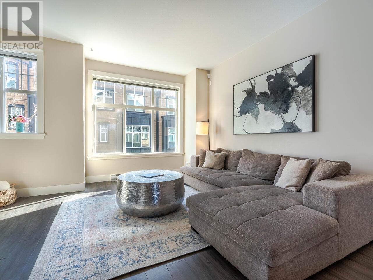 Listing Picture 4 of 27 : 42 6088 BERESFORD STREET, Burnaby / 本拿比 - 魯藝地產 Yvonne Lu Group - MLS Medallion Club Member