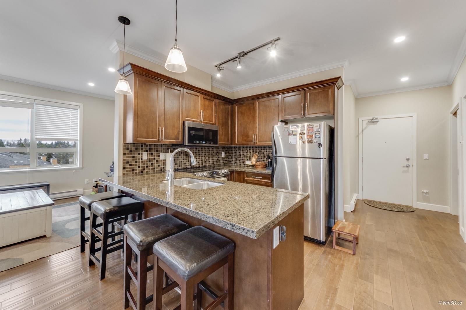 401 15268 18 Avenue, Surrey, British Columbia  V4A 1W8 - Photo 5 - R2965408