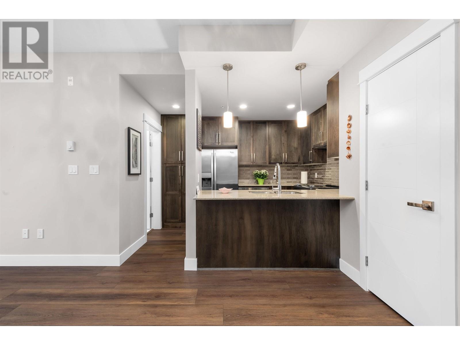 402 2495 Wilson Avenue, Port Coquitlam, British Columbia  V3C 0E4 - Photo 11 - R2965540