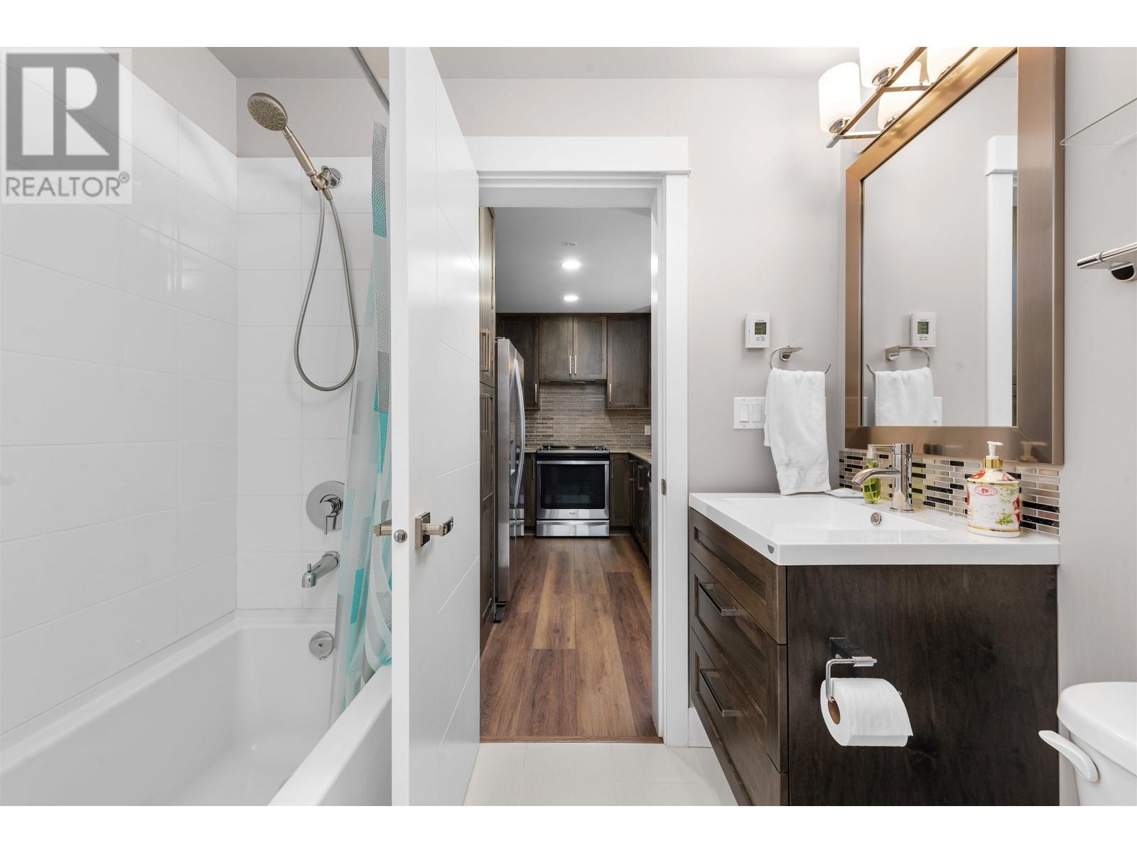 402 2495 Wilson Avenue, Port Coquitlam, British Columbia  V3C 0E4 - Photo 14 - R2965540