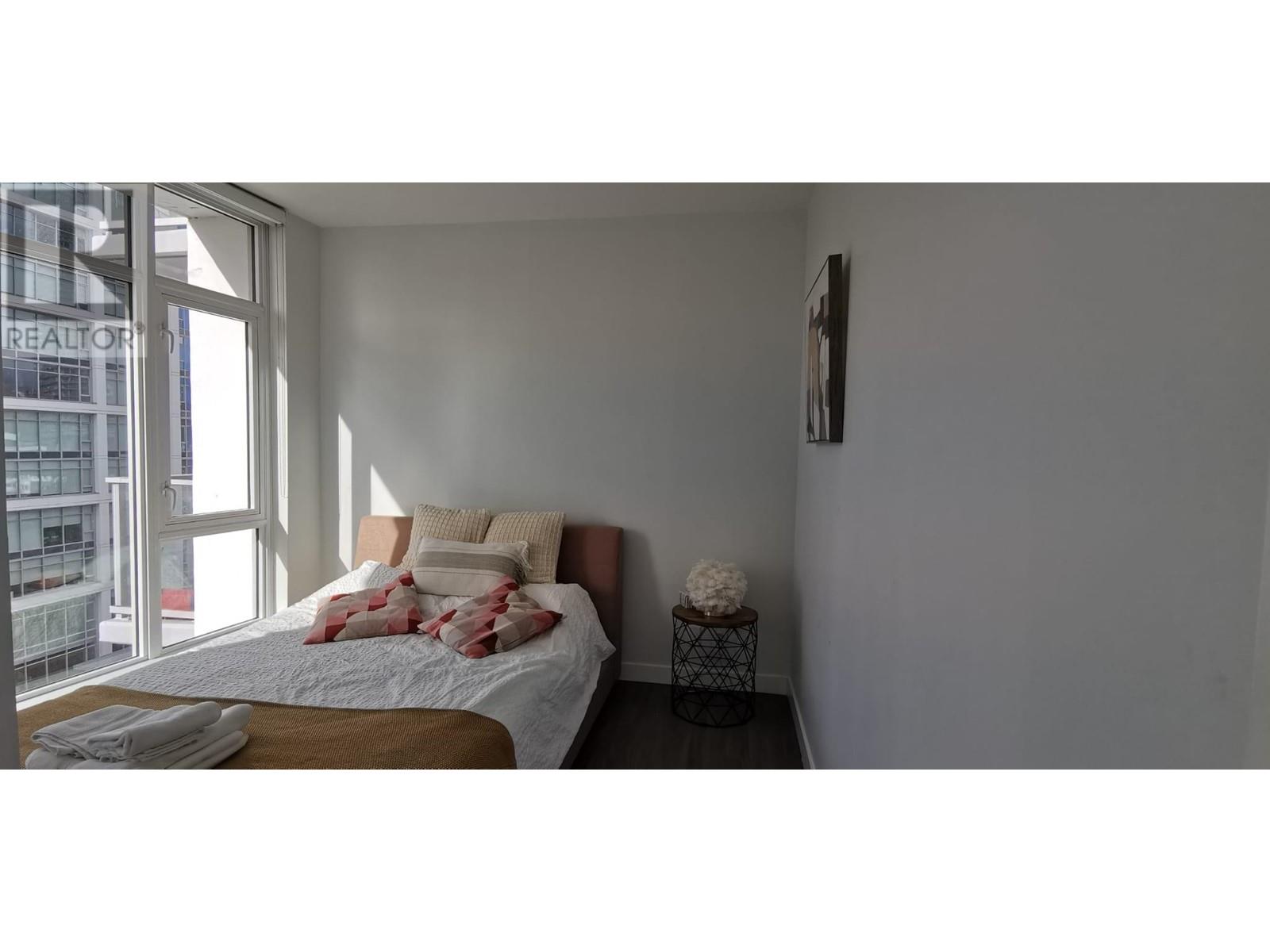 Listing Picture 14 of 26 : 901 2311 BETA AVENUE, Burnaby / 本拿比 - 魯藝地產 Yvonne Lu Group - MLS Medallion Club Member