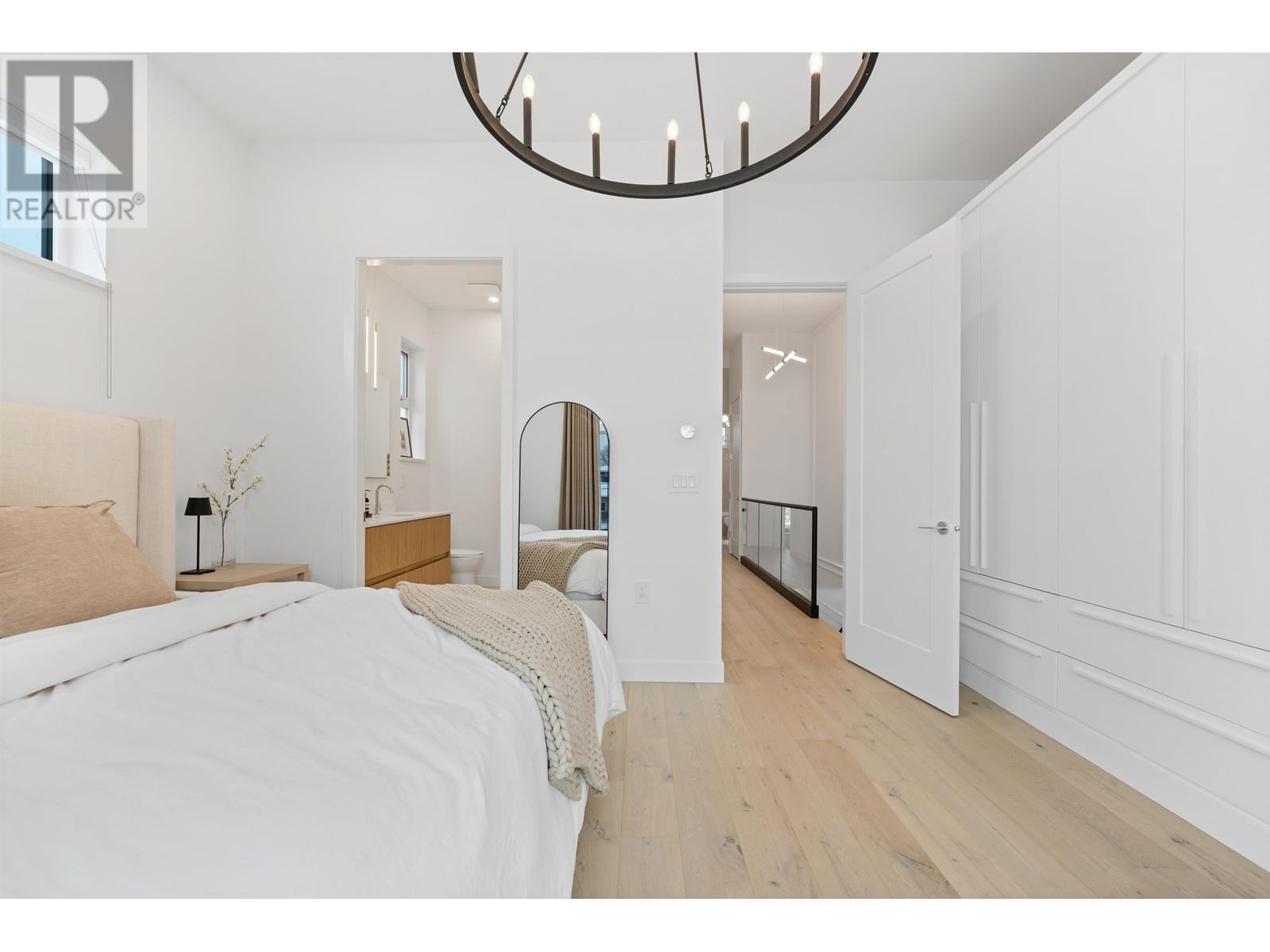 Listing Picture 15 of 35 : 258 E 37TH AVENUE, Vancouver / 溫哥華 - 魯藝地產 Yvonne Lu Group - MLS Medallion Club Member