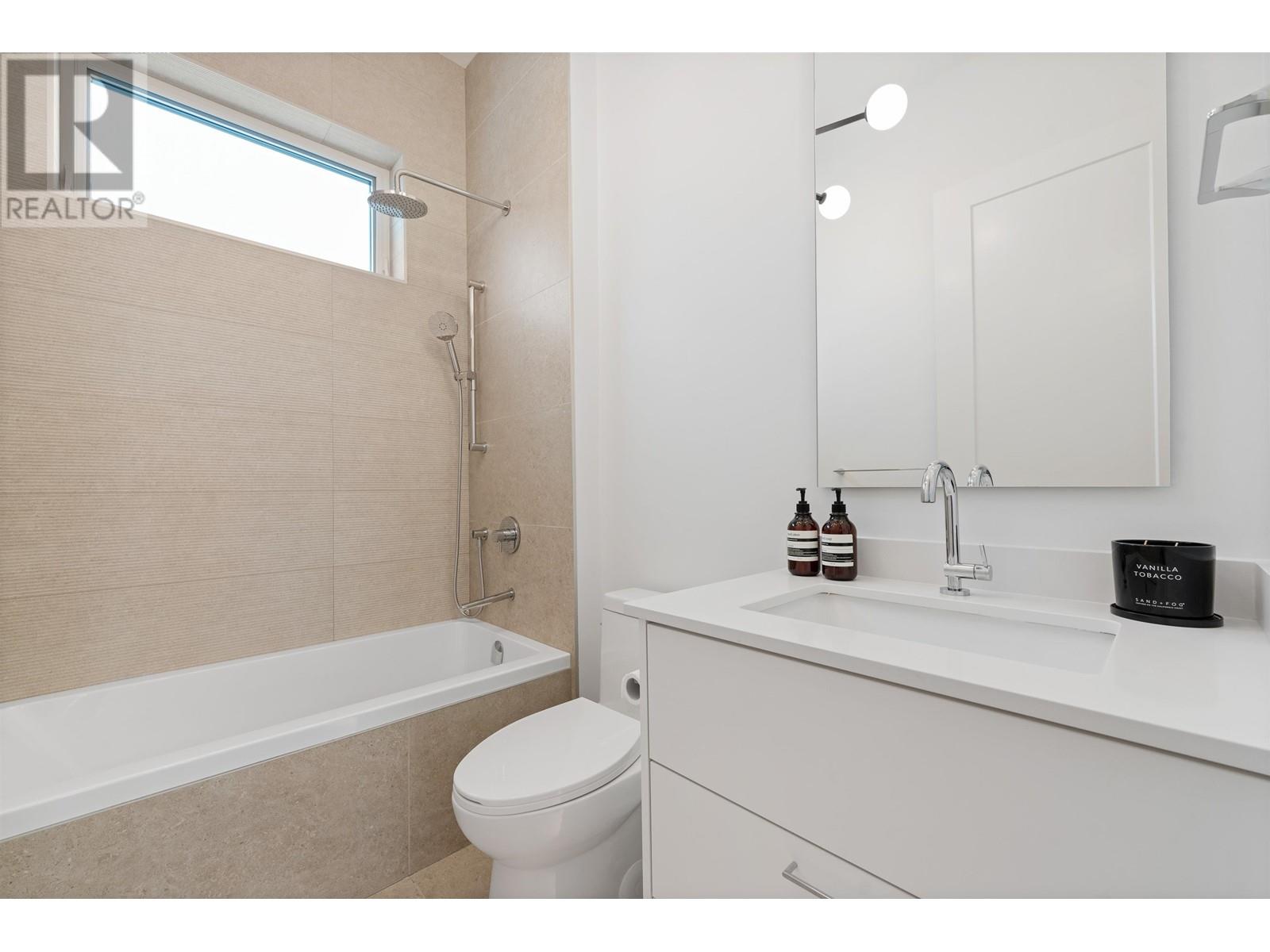 Listing Picture 26 of 35 : 258 E 37TH AVENUE, Vancouver / 溫哥華 - 魯藝地產 Yvonne Lu Group - MLS Medallion Club Member