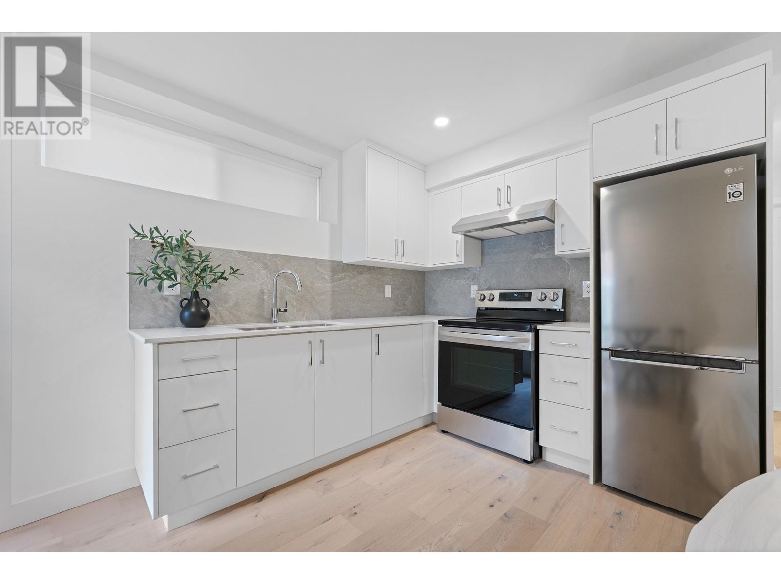 Listing Picture 30 of 35 : 258 E 37TH AVENUE, Vancouver / 溫哥華 - 魯藝地產 Yvonne Lu Group - MLS Medallion Club Member