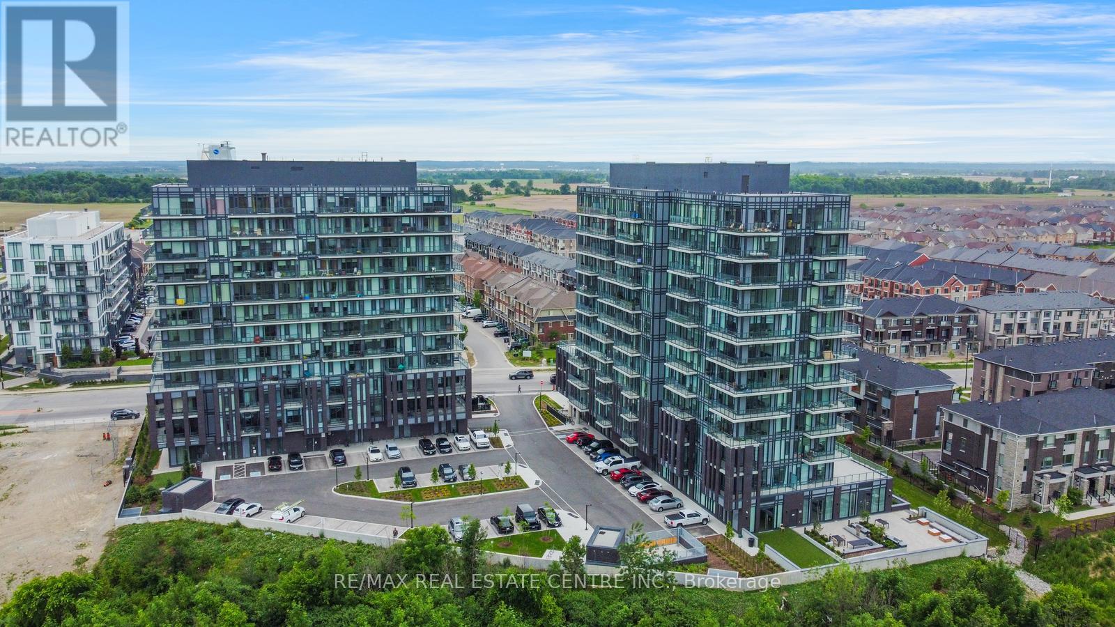 Property at 202 - 215 VETERANS DRIVE image 2