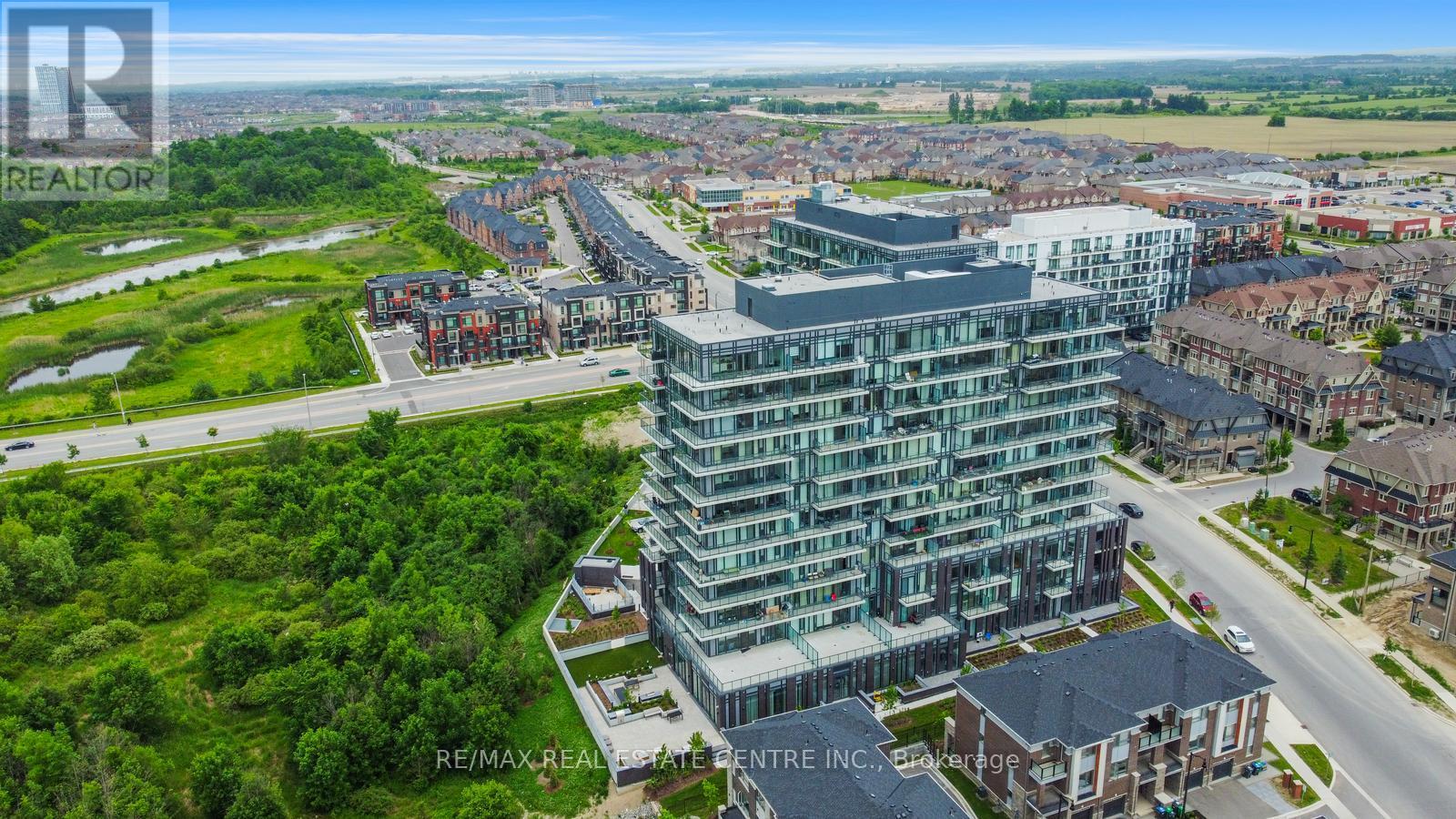Property at 202 - 215 VETERANS DRIVE image 3