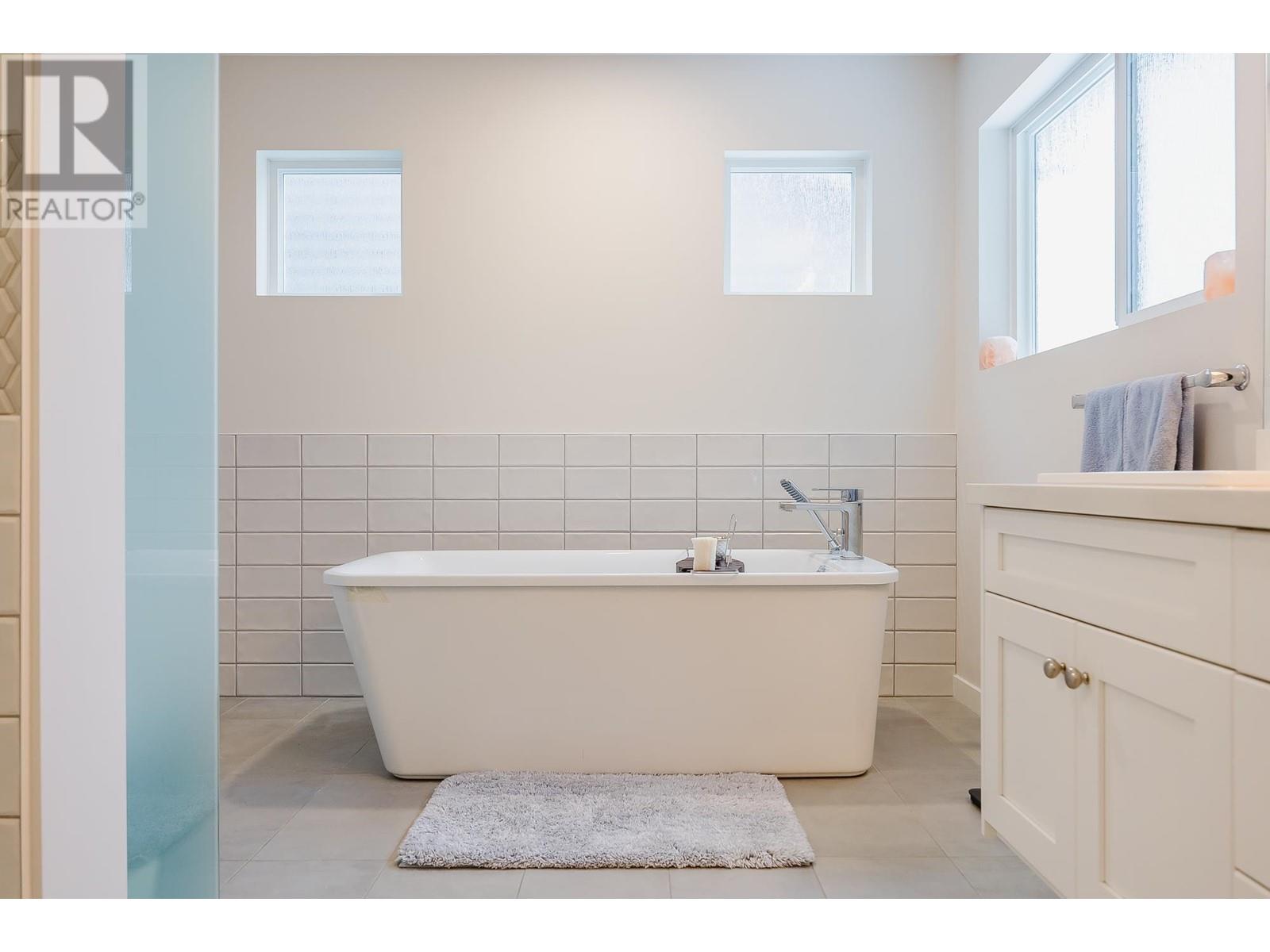 24099 127a Avenue, Maple Ridge, British Columbia  V3R 0G7 - Photo 21 - R2964421