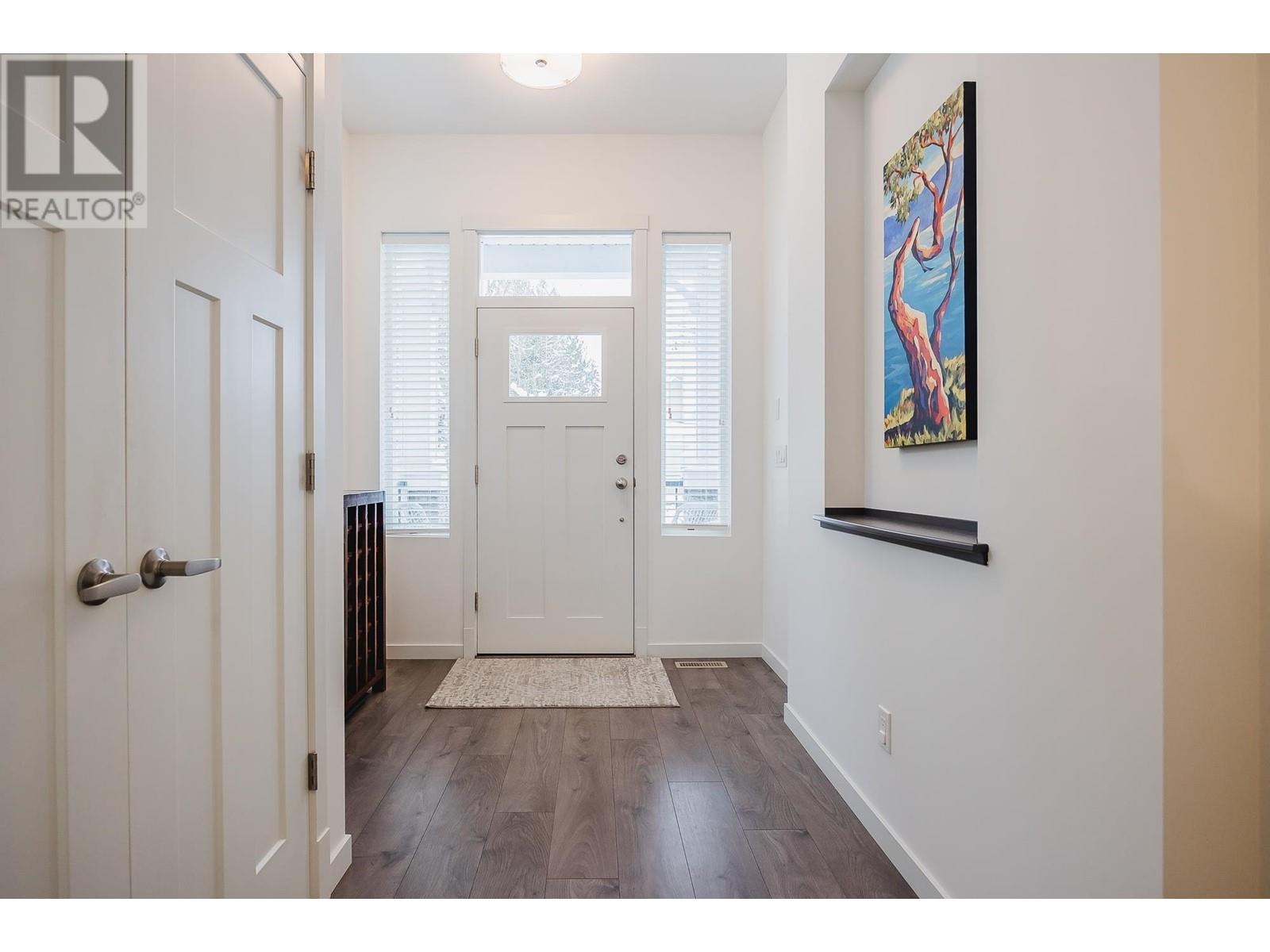 24099 127a Avenue, Maple Ridge, British Columbia  V3R 0G7 - Photo 2 - R2964421