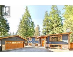 4793 CAPILANO ROAD, North Vancouver, British Columbia