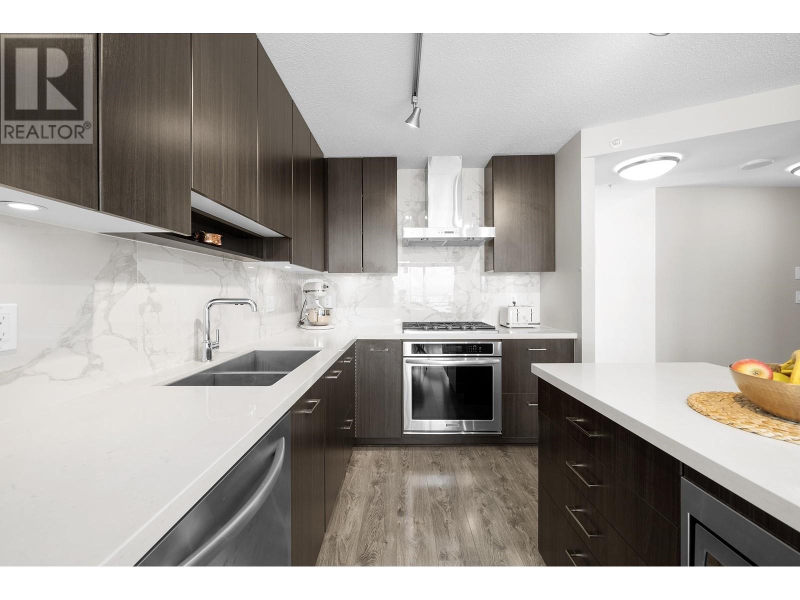 Listing Picture 5 of 40 : 3201 4189 HALIFAX STREET, Burnaby / 本拿比 - 魯藝地產 Yvonne Lu Group - MLS Medallion Club Member