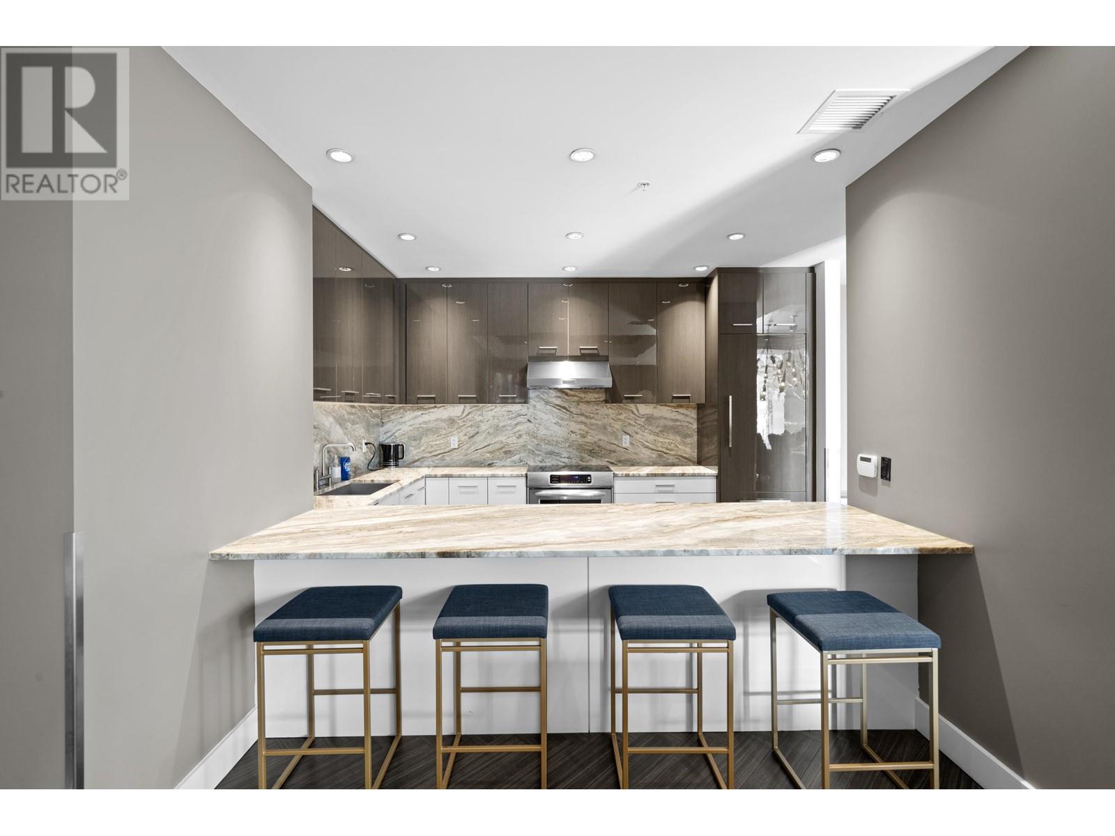 Listing Picture 34 of 40 : 3201 4189 HALIFAX STREET, Burnaby / 本拿比 - 魯藝地產 Yvonne Lu Group - MLS Medallion Club Member