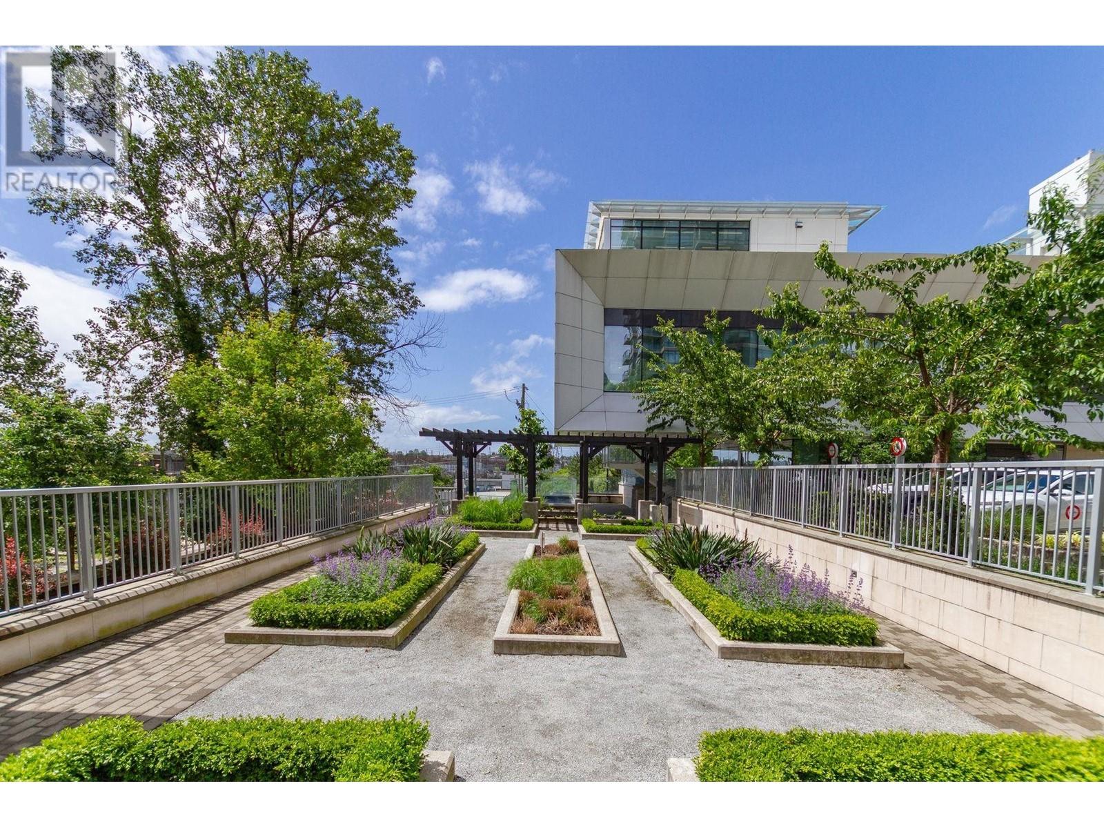 Listing Picture 27 of 28 : 2005 1888 GILMORE AVENUE, Burnaby / 本拿比 - 魯藝地產 Yvonne Lu Group - MLS Medallion Club Member