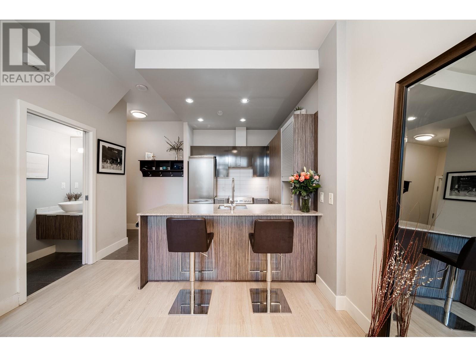 Listing Picture 10 of 37 : 103 1088 RICHARDS STREET, Vancouver / 溫哥華 - 魯藝地產 Yvonne Lu Group - MLS Medallion Club Member