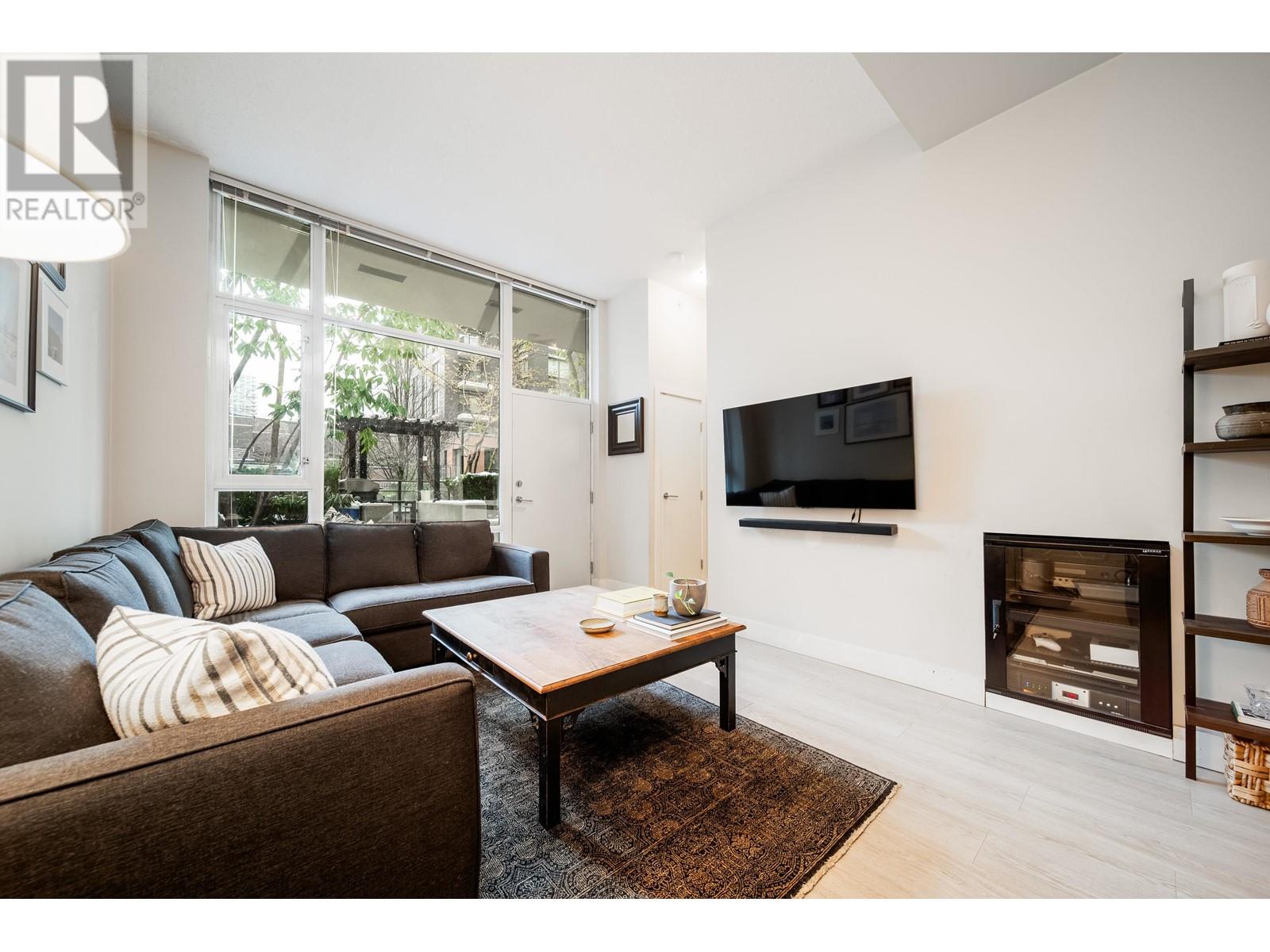 Listing Picture 7 of 37 : 103 1088 RICHARDS STREET, Vancouver / 溫哥華 - 魯藝地產 Yvonne Lu Group - MLS Medallion Club Member