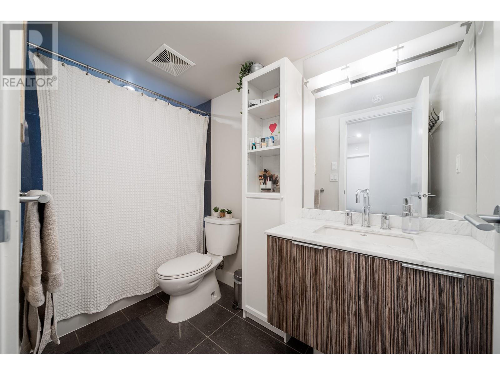 Listing Picture 18 of 37 : 103 1088 RICHARDS STREET, Vancouver / 溫哥華 - 魯藝地產 Yvonne Lu Group - MLS Medallion Club Member