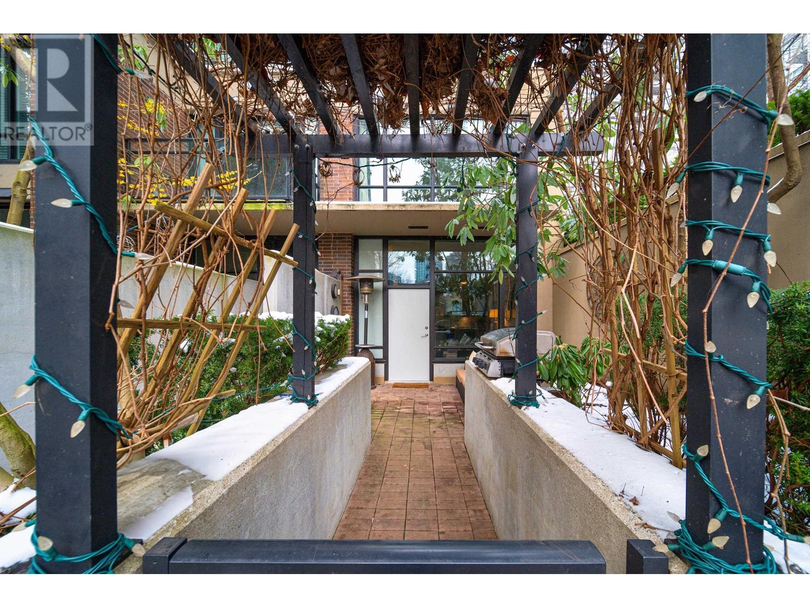 Listing Picture 30 of 37 : 103 1088 RICHARDS STREET, Vancouver / 溫哥華 - 魯藝地產 Yvonne Lu Group - MLS Medallion Club Member