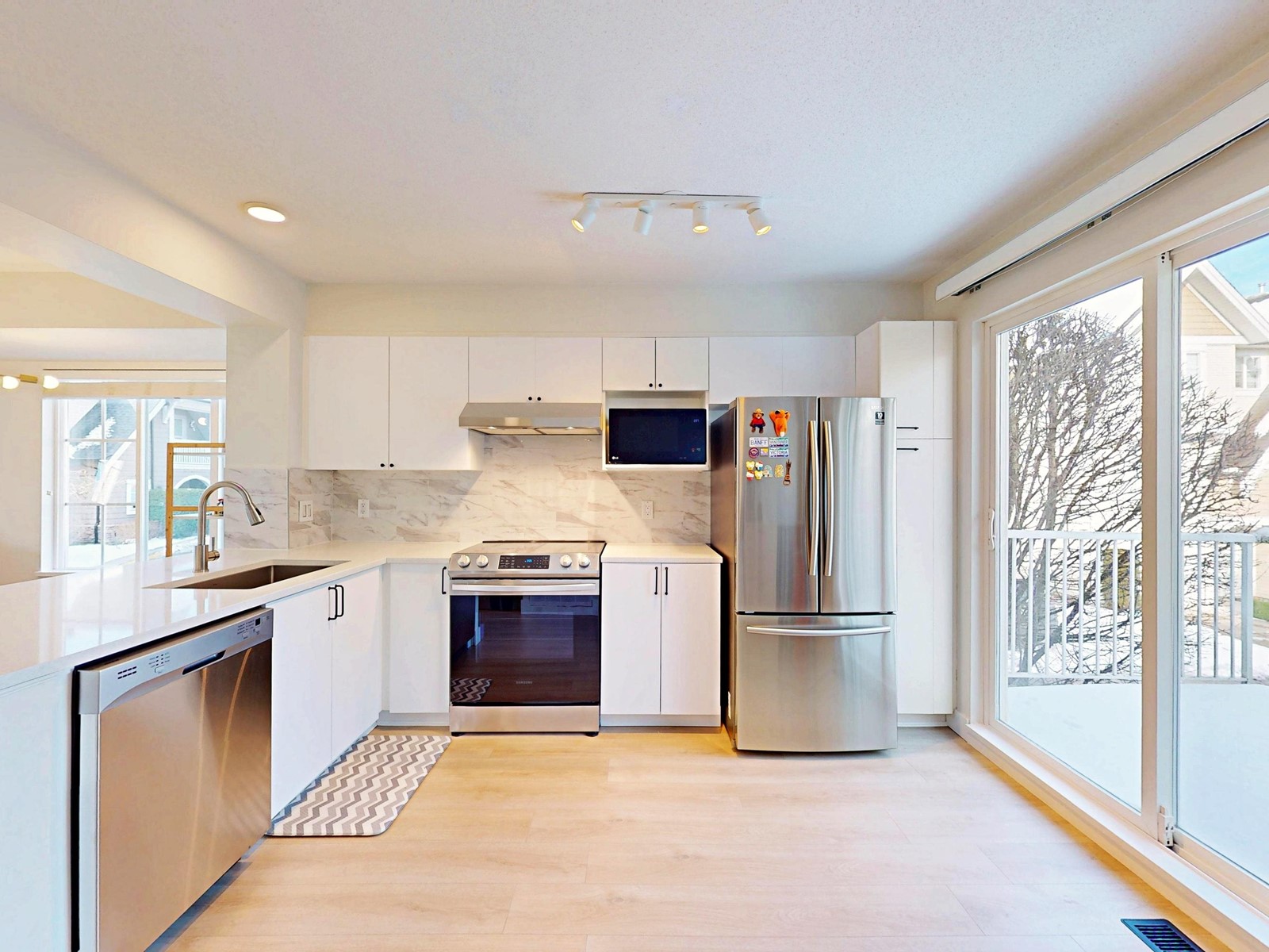 13 20560 66 Avenue, Langley, British Columbia  V2Y 2Y8 - Photo 2 - R2965513