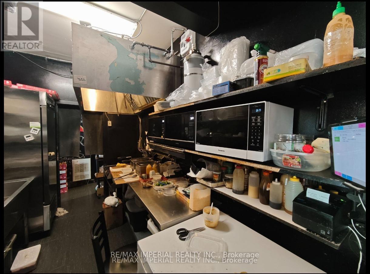5322 Yonge Street, Toronto (Willowdale West), Ontario  M2N 5P9 - Photo 4 - C11966576