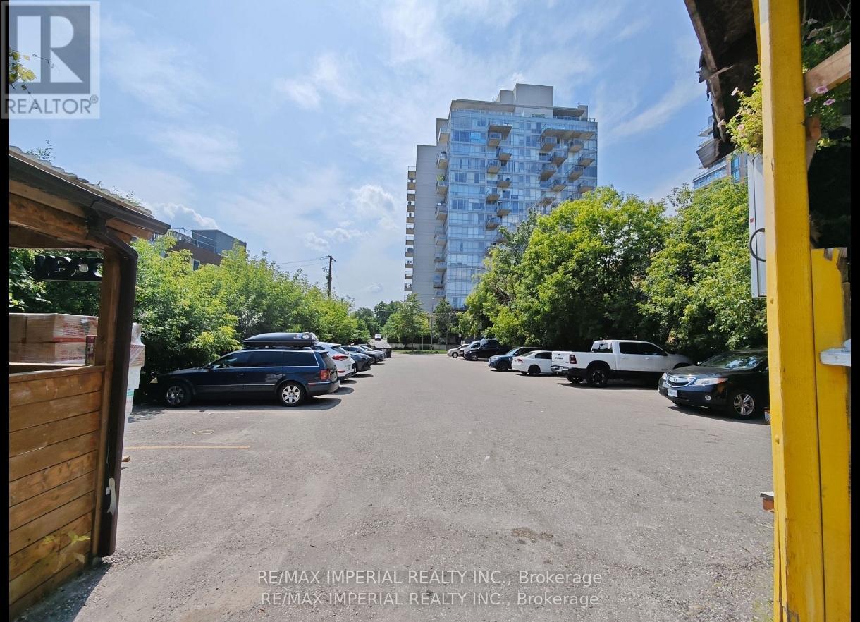 5322 Yonge Street, Toronto (Willowdale West), Ontario  M2N 5P9 - Photo 8 - C11966576