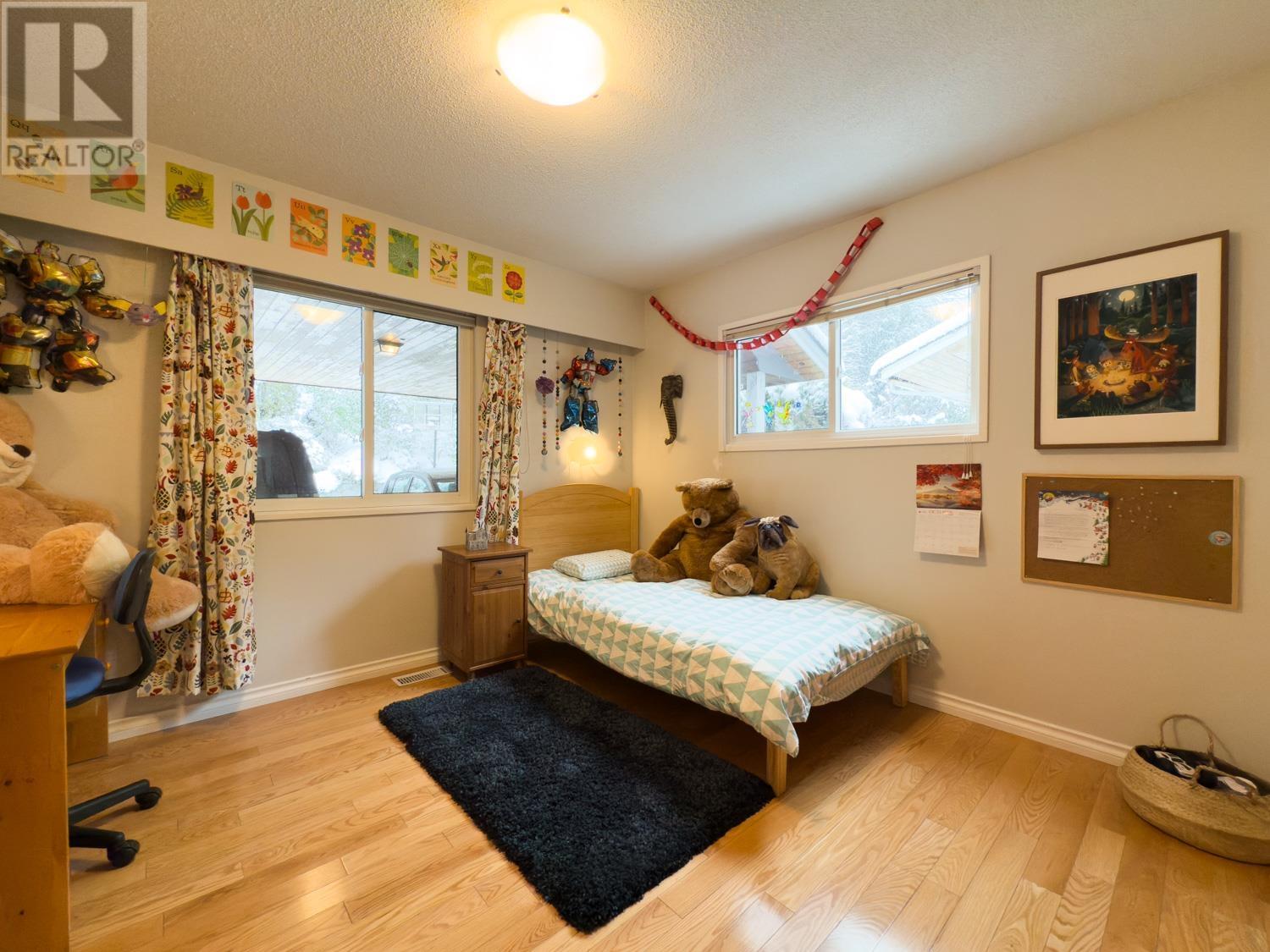 5405 Ranger Avenue, North Vancouver, British Columbia  V7R 3M7 - Photo 25 - R2965419