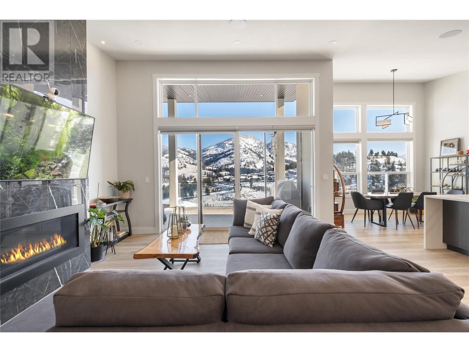 Property at 869 Carnoustie Drive image 2