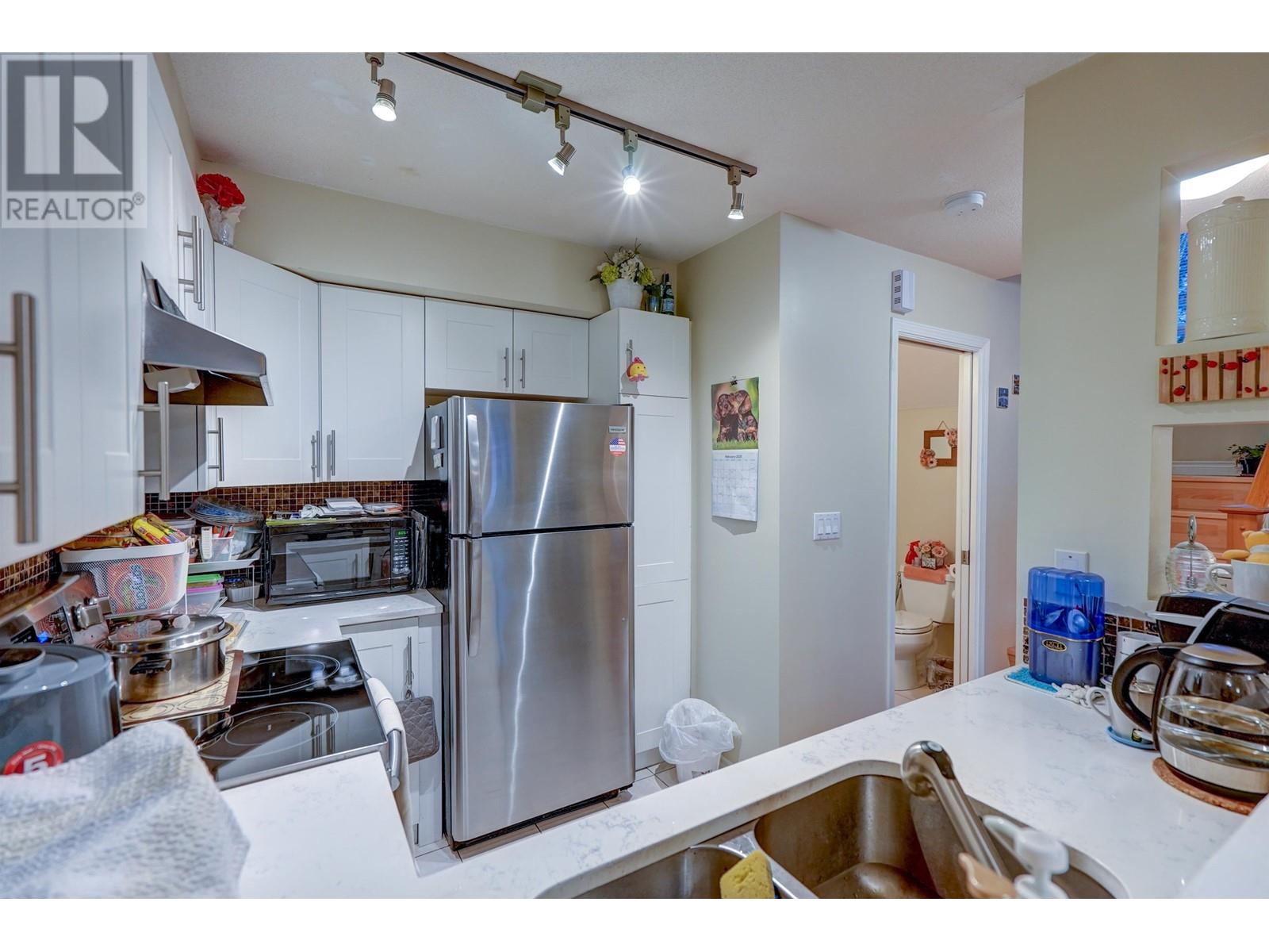 Listing Picture 7 of 20 : 62 7128 STRIDE AVENUE, Burnaby / 本拿比 - 魯藝地產 Yvonne Lu Group - MLS Medallion Club Member