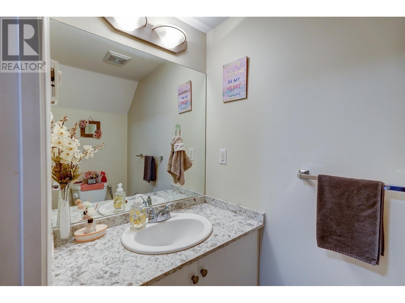 Listing Picture 8 of 20 : 62 7128 STRIDE AVENUE, Burnaby / 本拿比 - 魯藝地產 Yvonne Lu Group - MLS Medallion Club Member