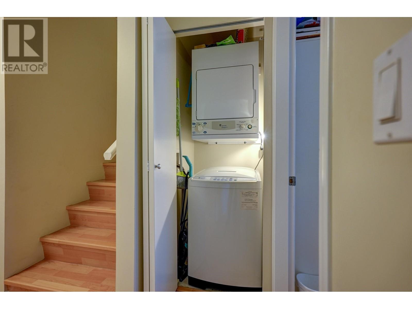 Listing Picture 16 of 20 : 62 7128 STRIDE AVENUE, Burnaby / 本拿比 - 魯藝地產 Yvonne Lu Group - MLS Medallion Club Member