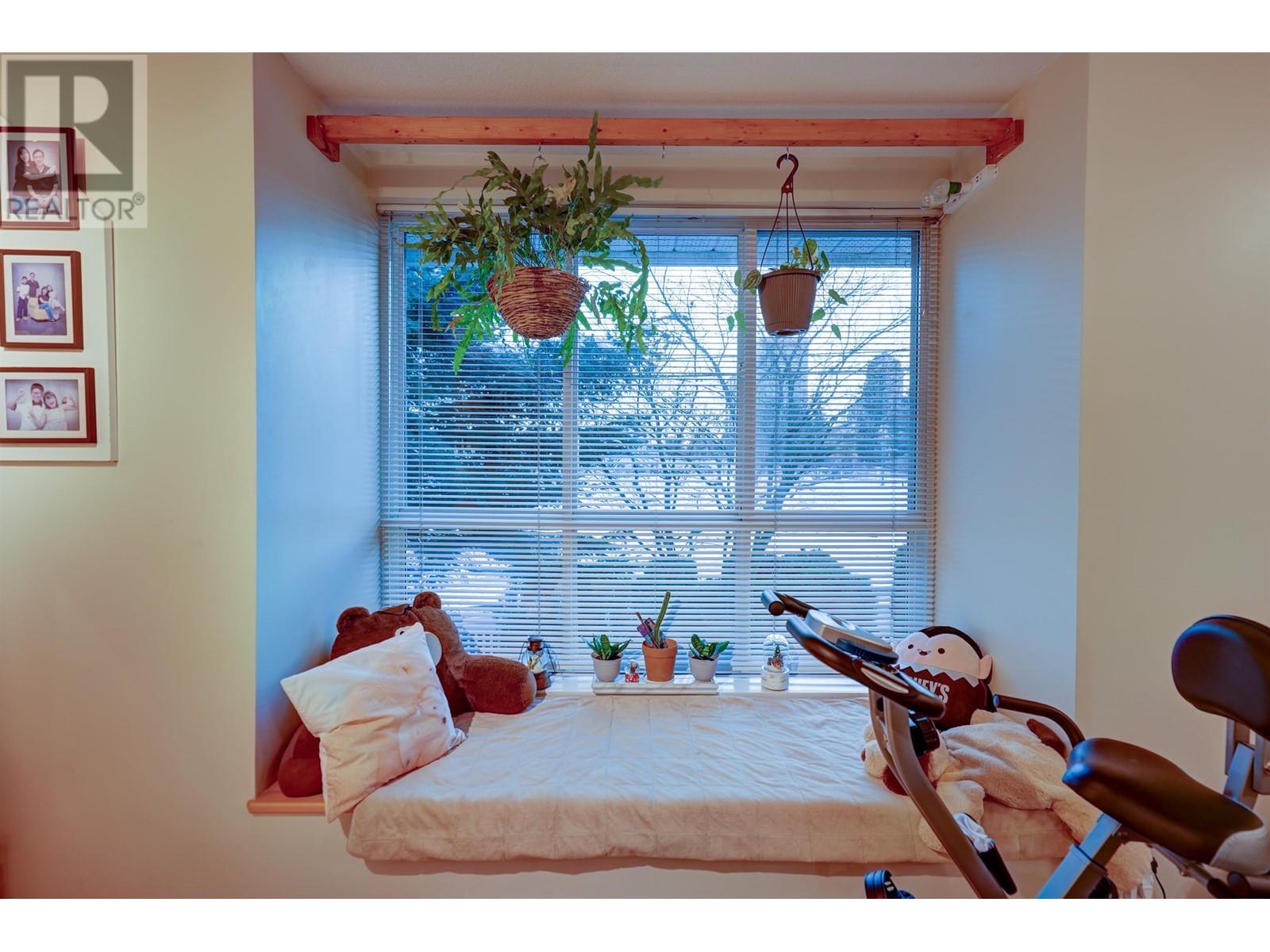 Listing Picture 10 of 20 : 62 7128 STRIDE AVENUE, Burnaby / 本拿比 - 魯藝地產 Yvonne Lu Group - MLS Medallion Club Member