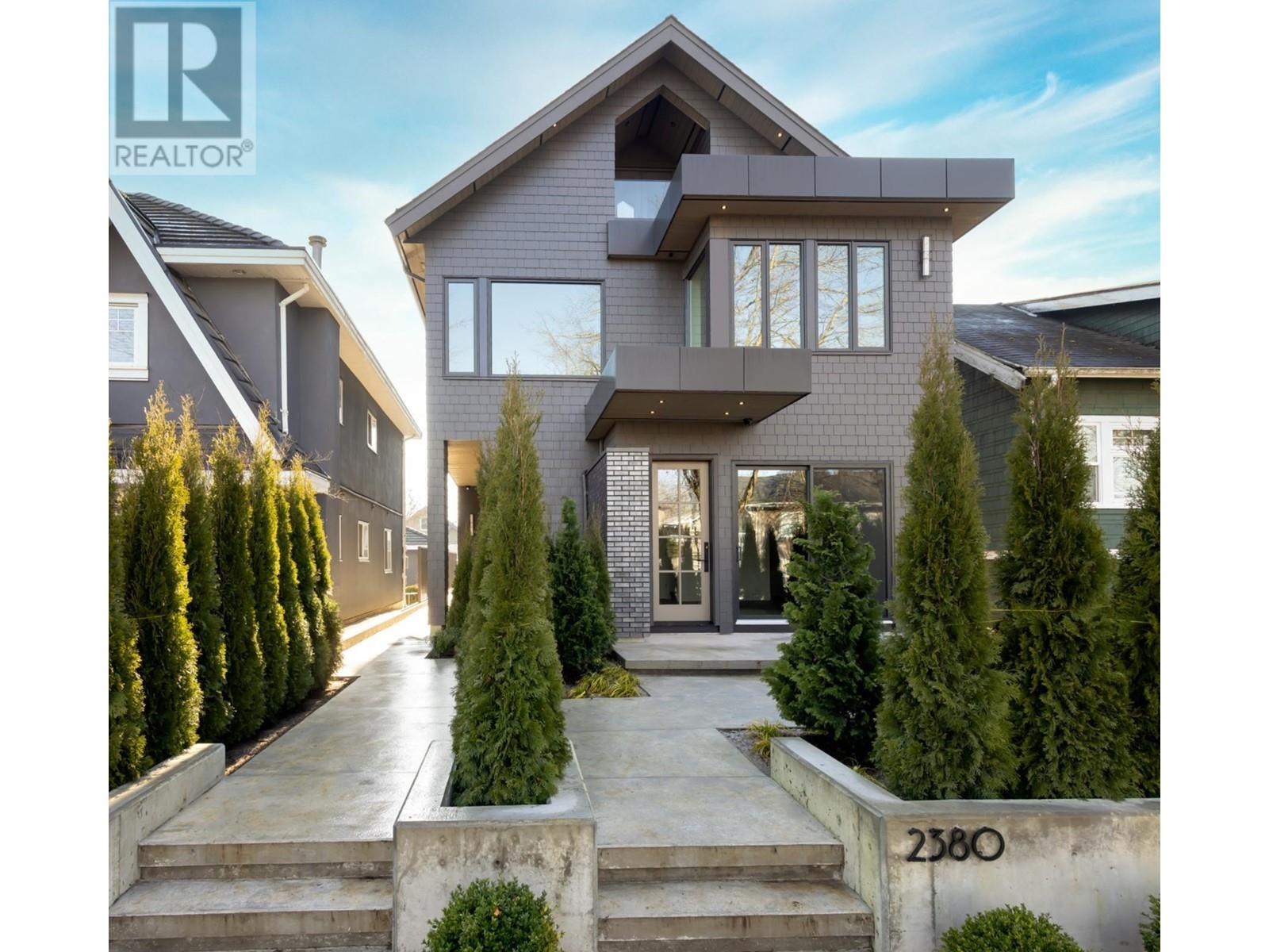 2380 E 5th Avenue, Vancouver, British Columbia  V5N 1N1 - Photo 1 - R2965191