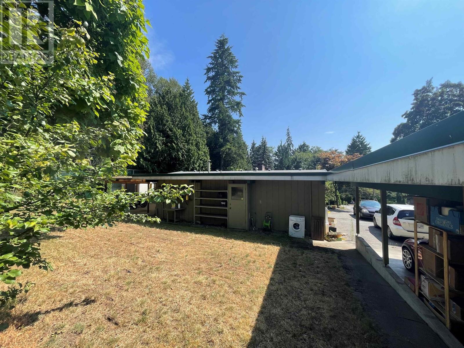 731 Shaw Avenue, Coquitlam, British Columbia  V3K 2R7 - Photo 11 - R2965468