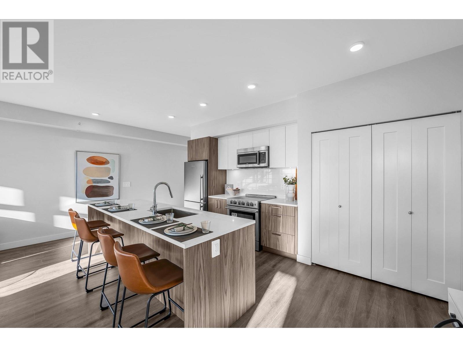 404 5535 Hastings Street, Burnaby, British Columbia  V5B 1R2 - Photo 7 - R2955870