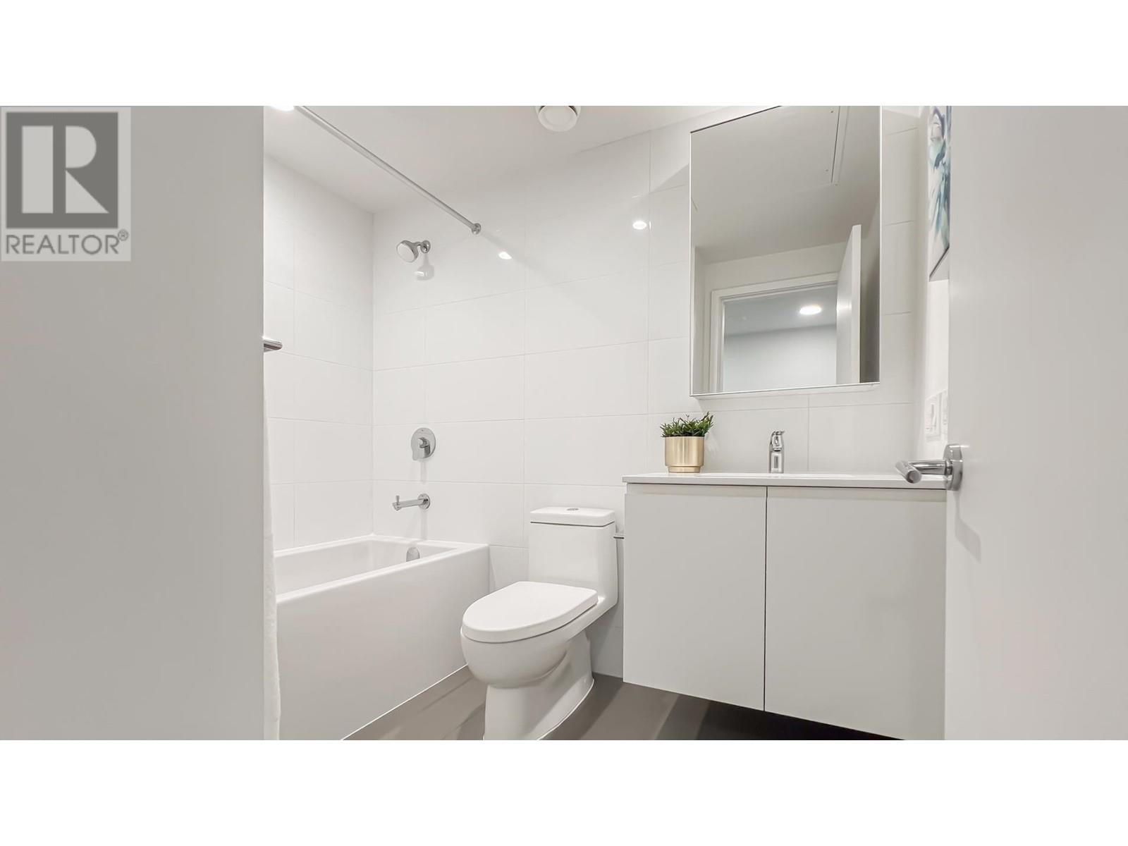 Listing Picture 17 of 35 : 309 3809 EVERGREEN PLACE, Burnaby / 本拿比 - 魯藝地產 Yvonne Lu Group - MLS Medallion Club Member