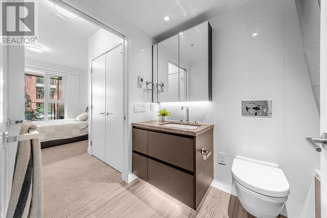 201 1561 W 57th Avenue, Vancouver, British Columbia  V6P 0H5 - Photo 13 - R2965492