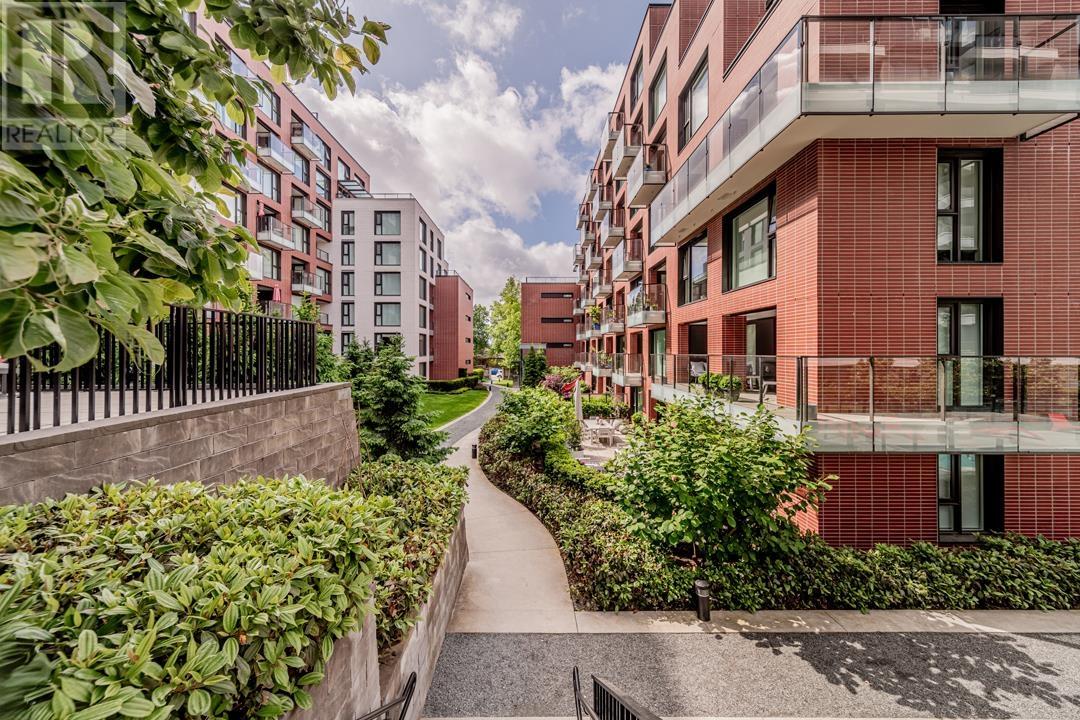 201 1561 W 57th Avenue, Vancouver, British Columbia  V6P 0H5 - Photo 5 - R2965492
