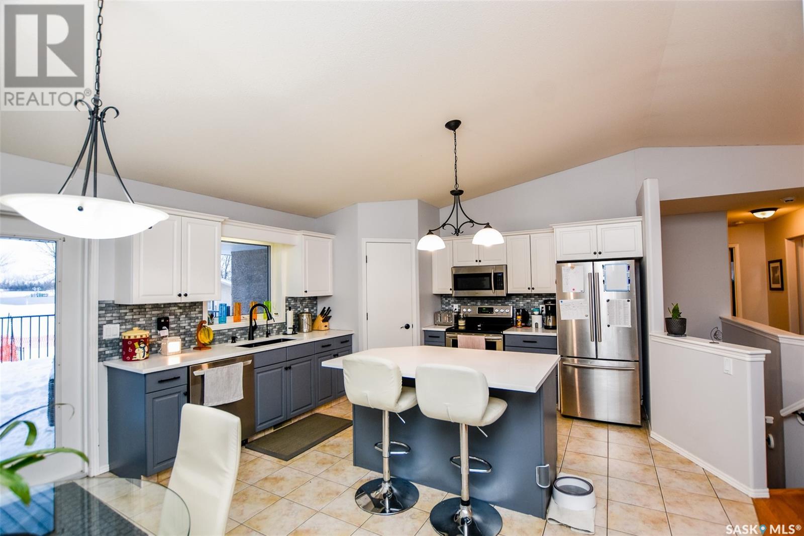 417 Hawkes Street, Balgonie, Saskatchewan  S0G 0E0 - Photo 3 - SK995614