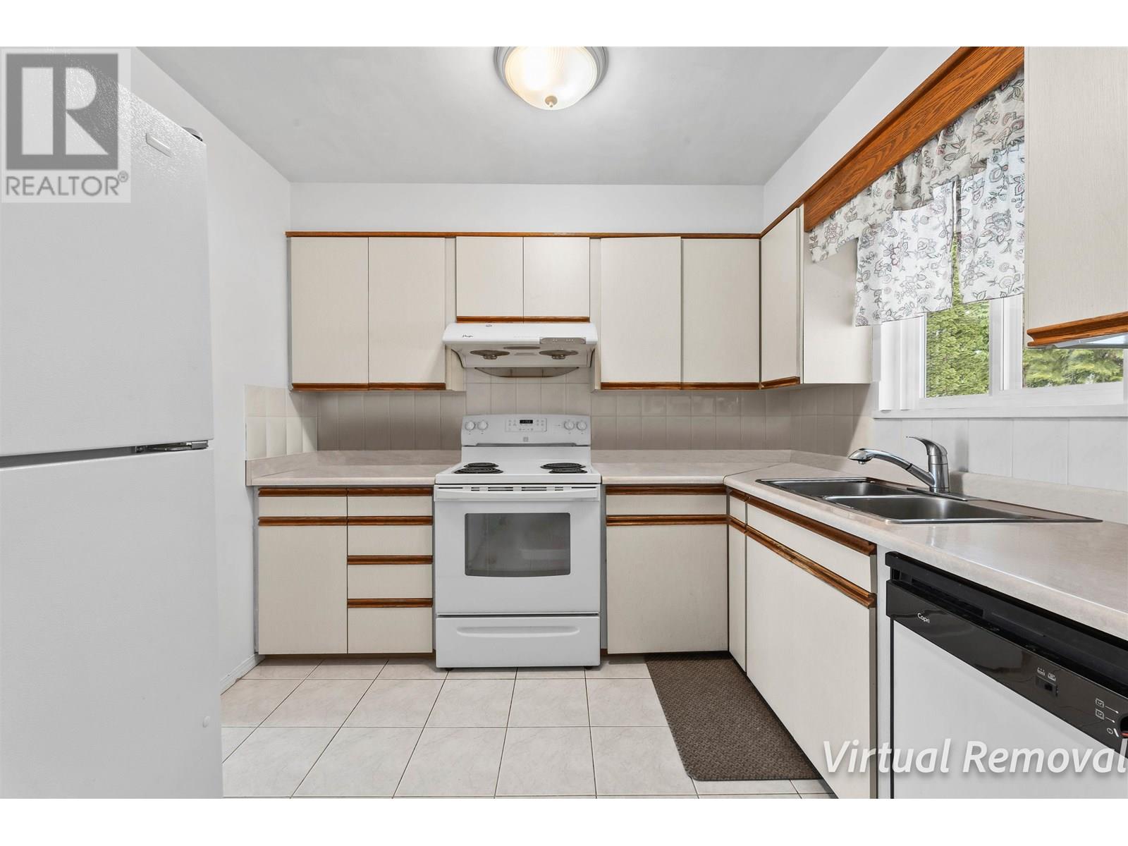 4263 Atlee Avenue, Burnaby, British Columbia  V5G 3R7 - Photo 3 - R2965564